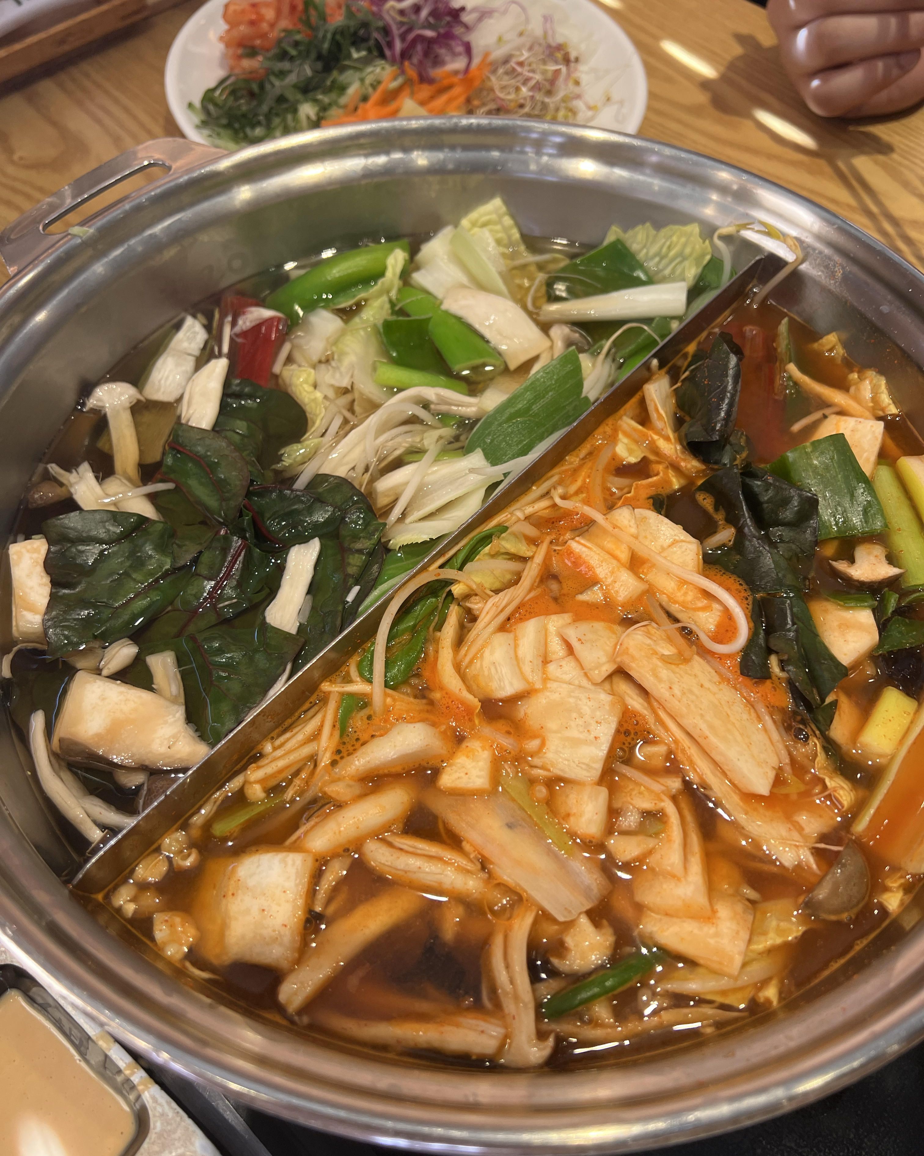 신선한 재료들 덕에 더 맛있게먹은 샤브샤브였습니다. - 창원 소답동 맛집 샤브20 창원점