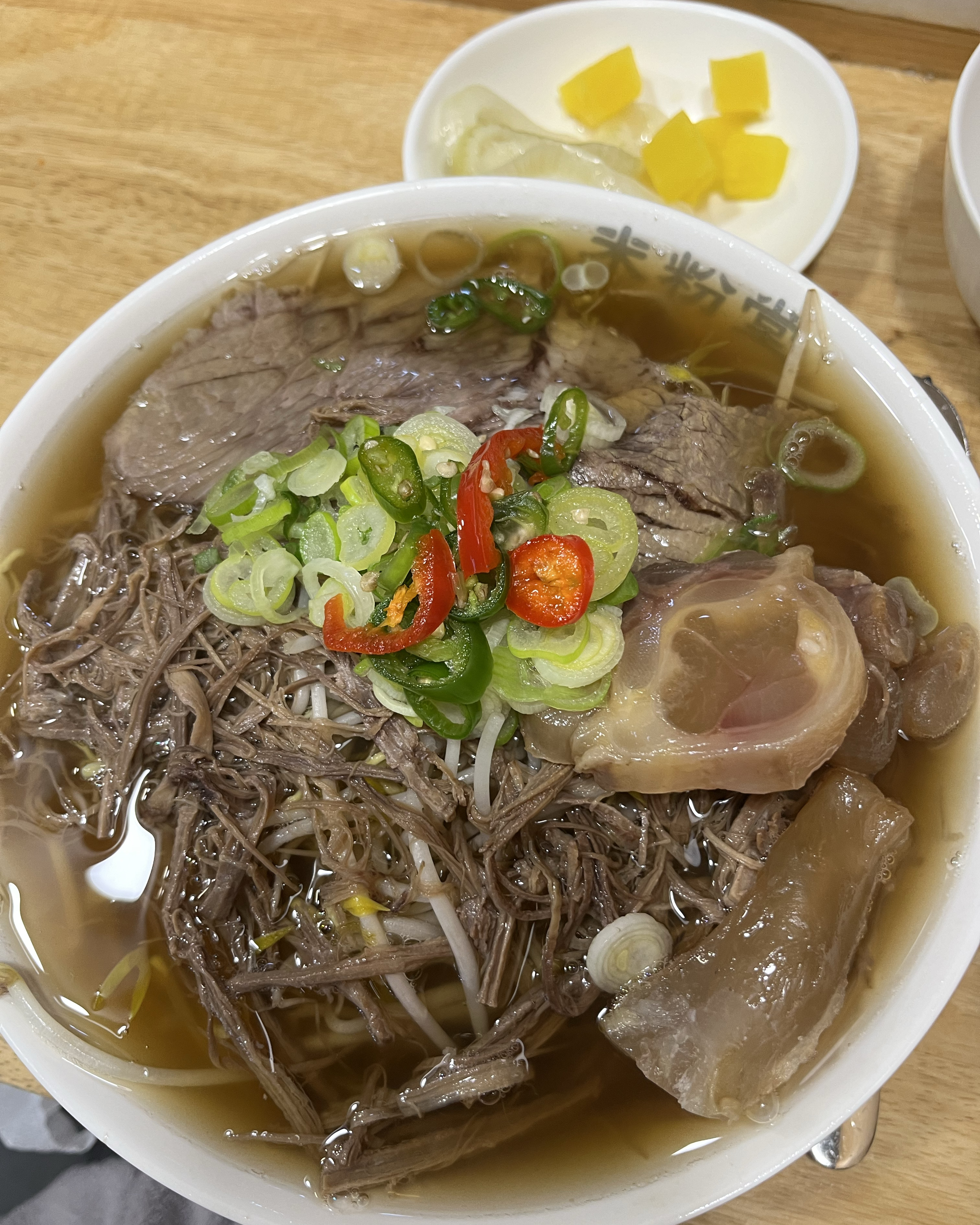 날이 쌀쌀해서 먹으러 갔는데, 다들 같은 생각이었는지 손님이 많았습니다. - 정자동 맛집 미분당