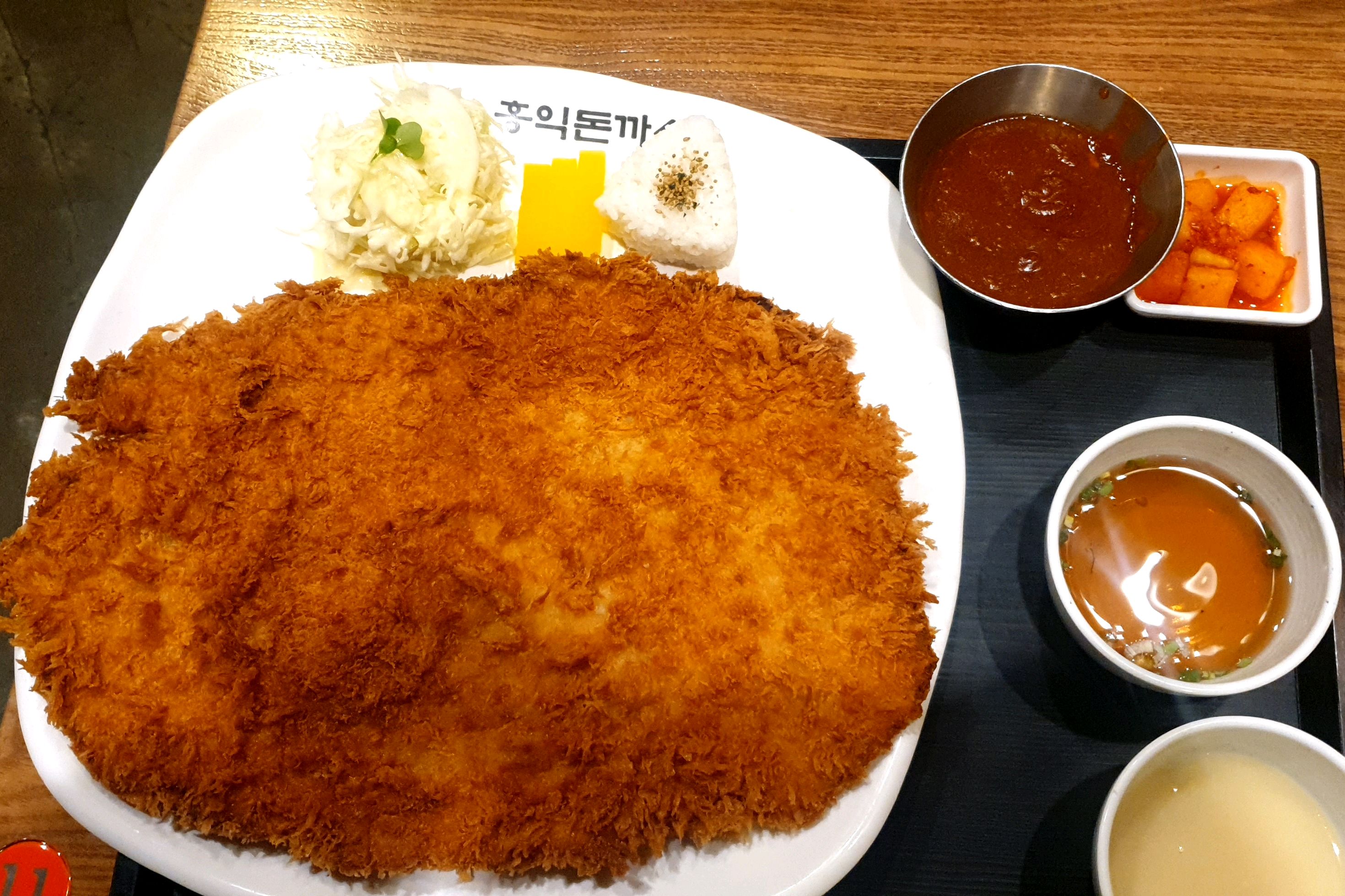 돈까스 소스가 맛있었고 특히 아이가 잘 먹었습니다 ~ 사장님이 너무 친절하셔서 좋은 기억으