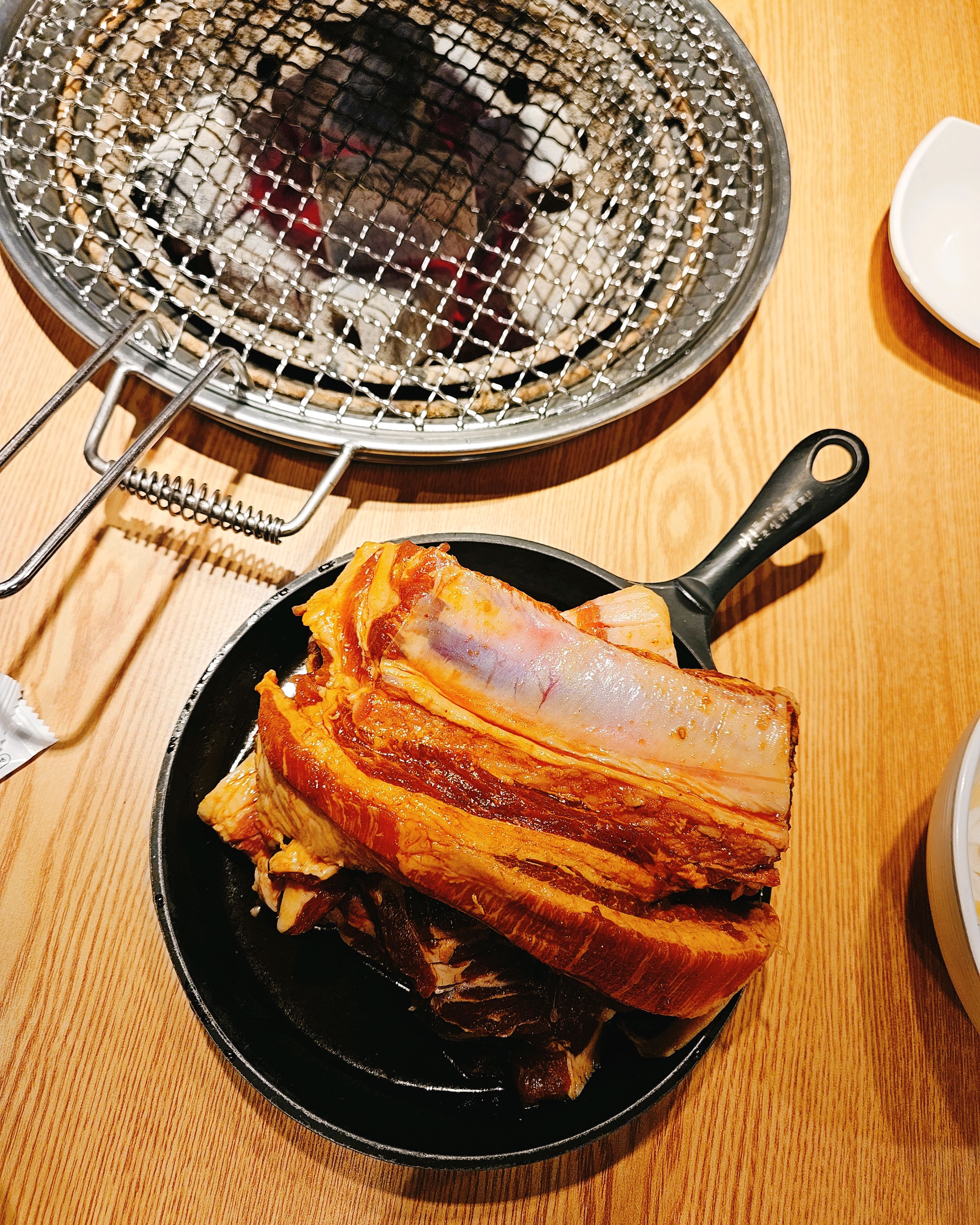 상추 덕후가 눈치 안보고 와구와구 먹어도 되는 돼지갈비 무한리필집. - 사당 맛집 명륜진사갈비 서울사당점