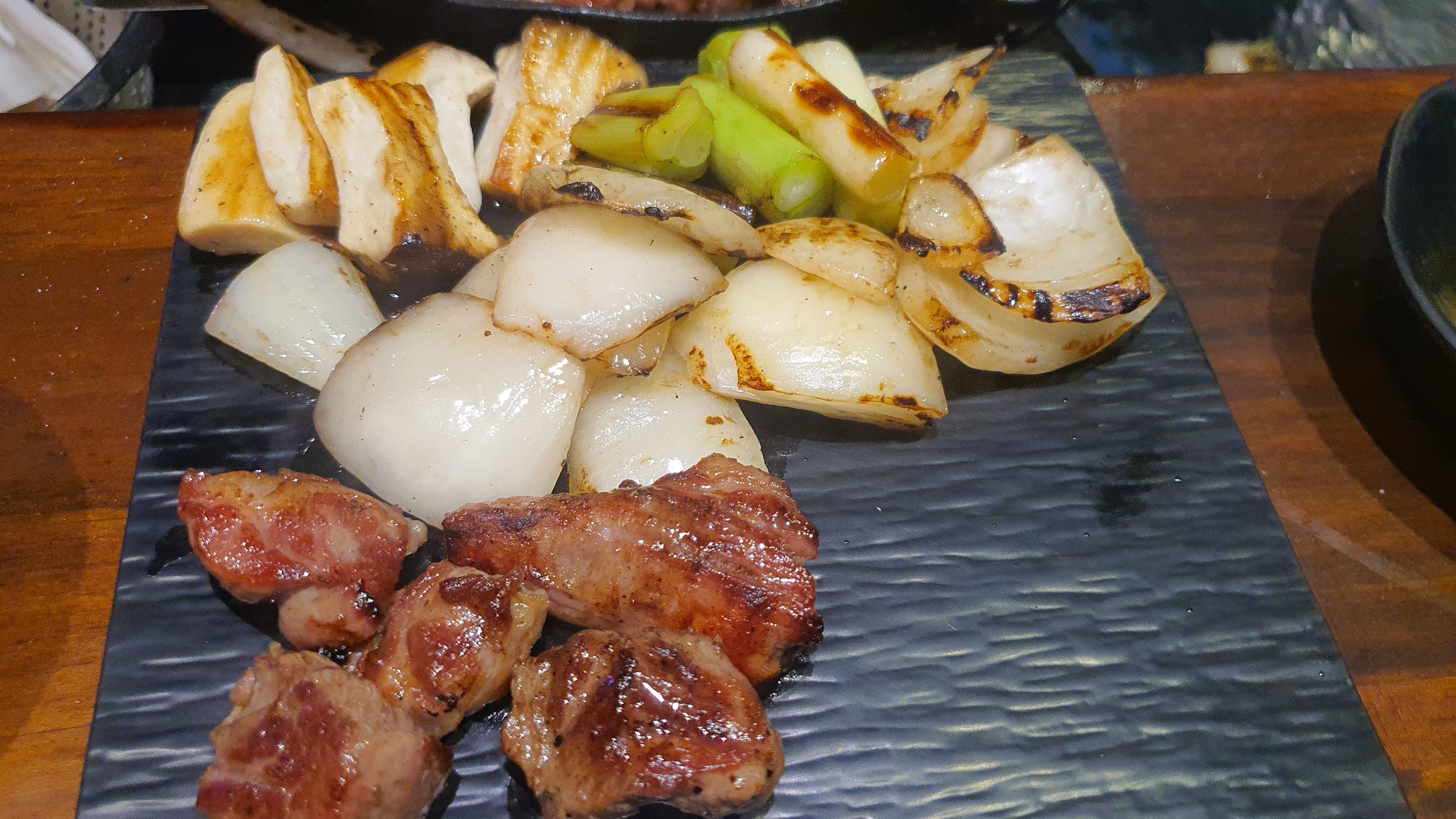 신랑이랑 불당동으로 양고기 먹으러왔어요. - 불당동 맛집 다루마
