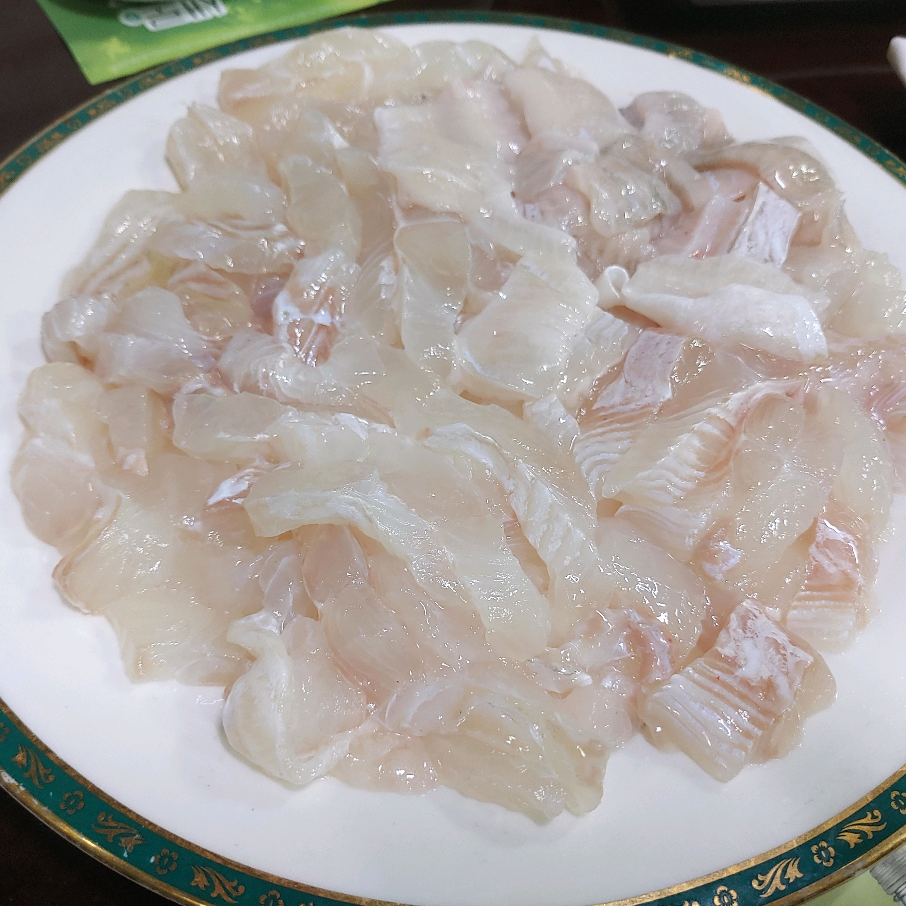 아마 경포해변에서 젤루 가성비 있는 횟집인듯해요~ 다른곳처럼 호객행위도 없구 조용한 분위기