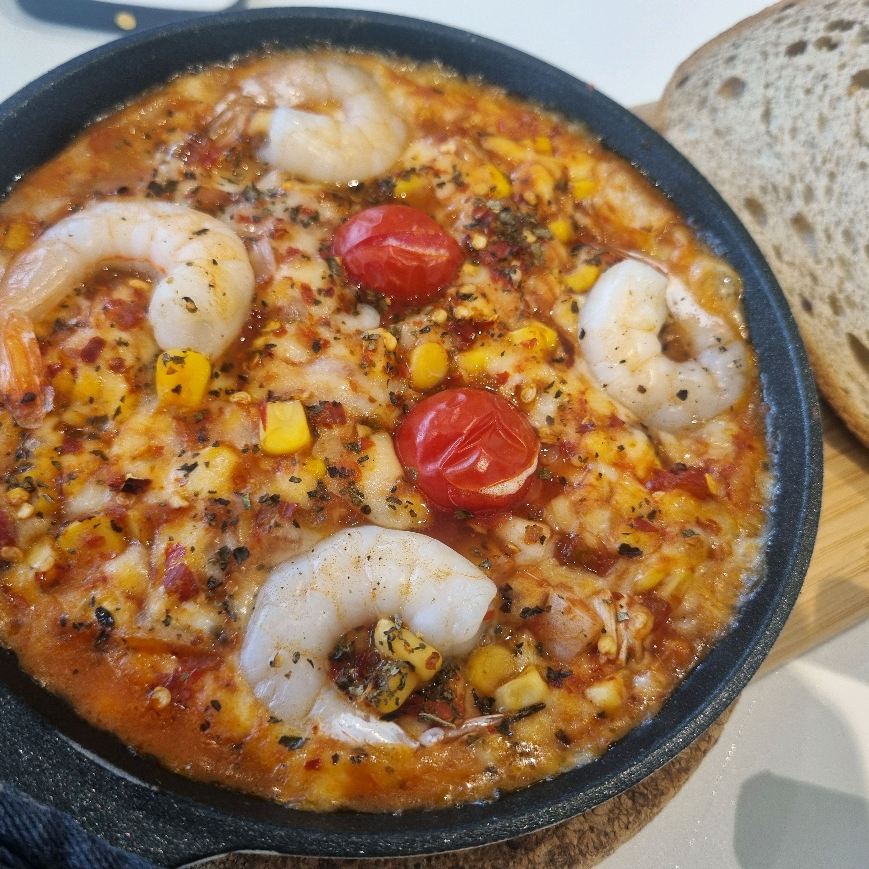 단골인 친구가 추천해줘서 갔습니다. - 안양 맛집 카페 아톨