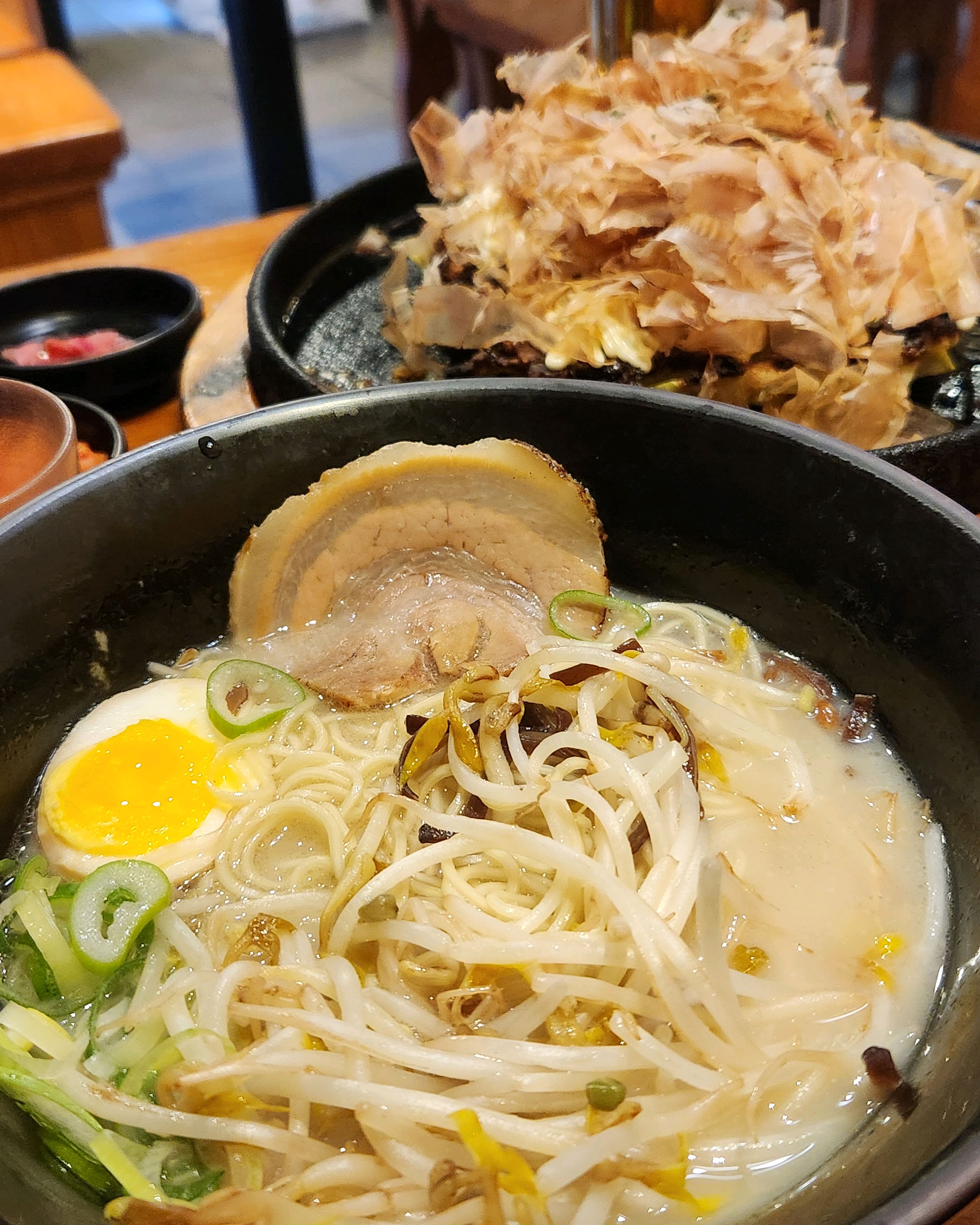 천호동 라멘 찾고 있었는데 유타로가 딱 나오더라구요~그래서 별 생각없이 들어갔는데 오..라