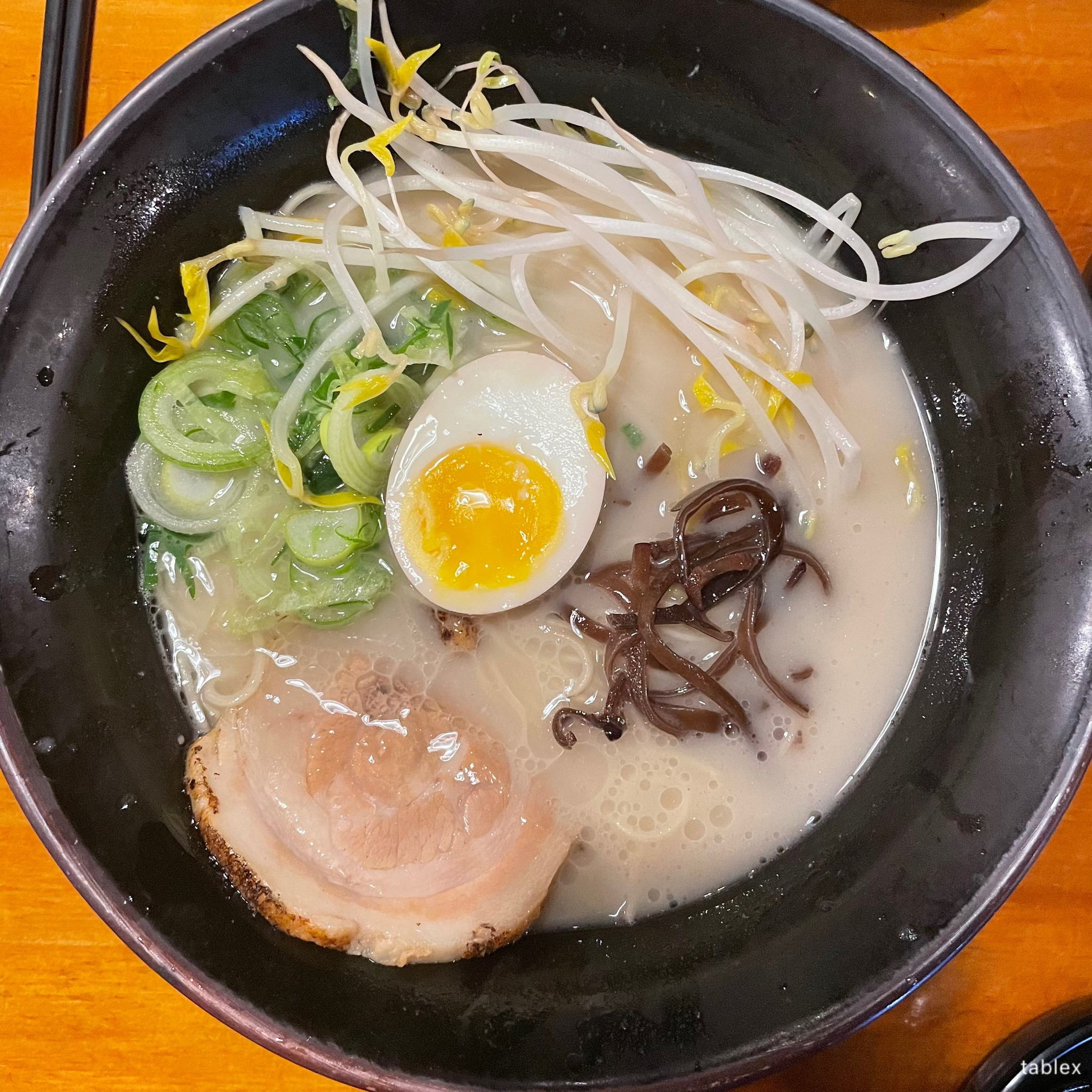 라멘 국물도 진득하고 면발 꼬들하니 넘 맛있었어요! 토핑으로 올라가는 차슈도 맛있습니다. - 천호동 맛집 유타로 천호