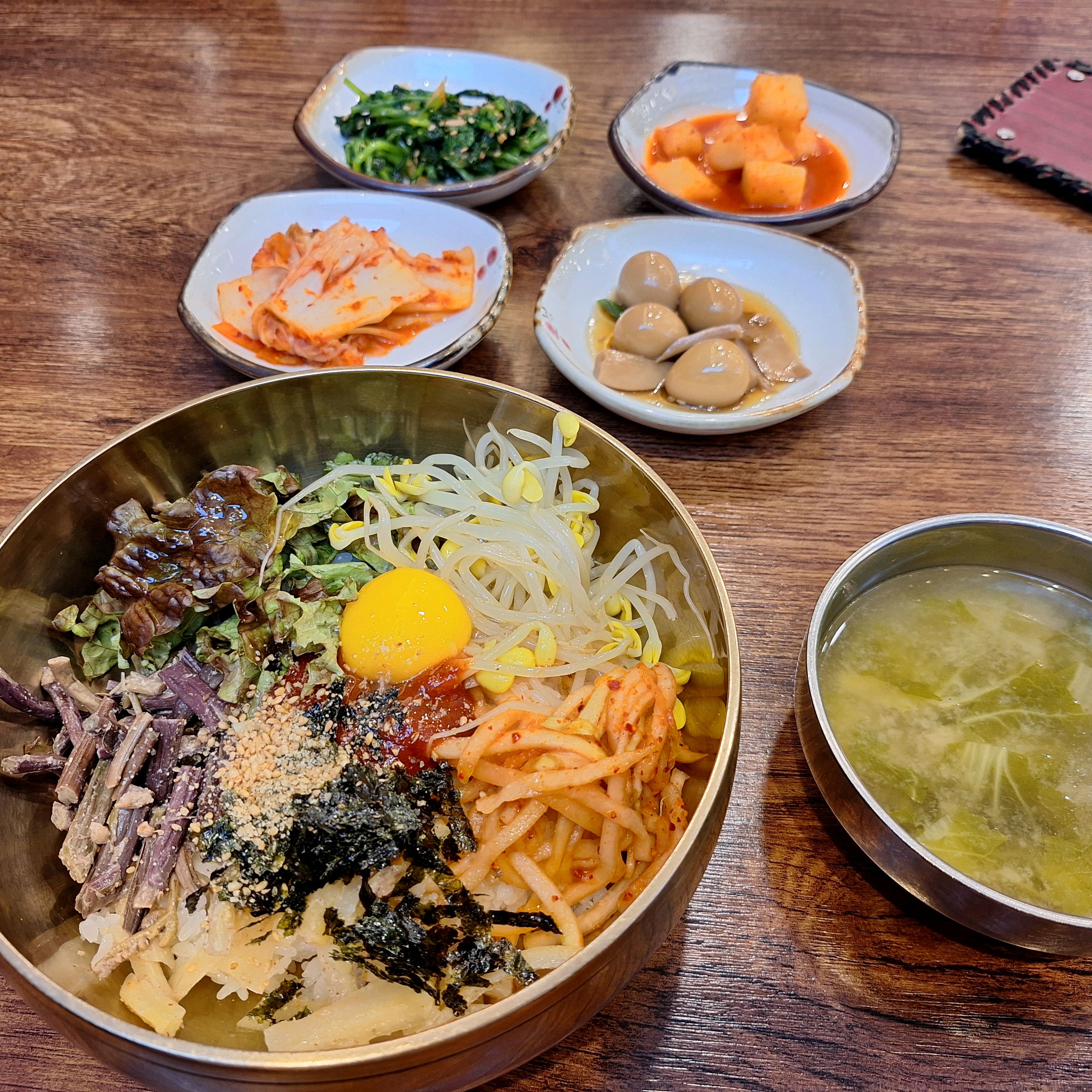 한국 서울 문정역 주변 한정식 레스토랑 궁채 NC백화점송파점