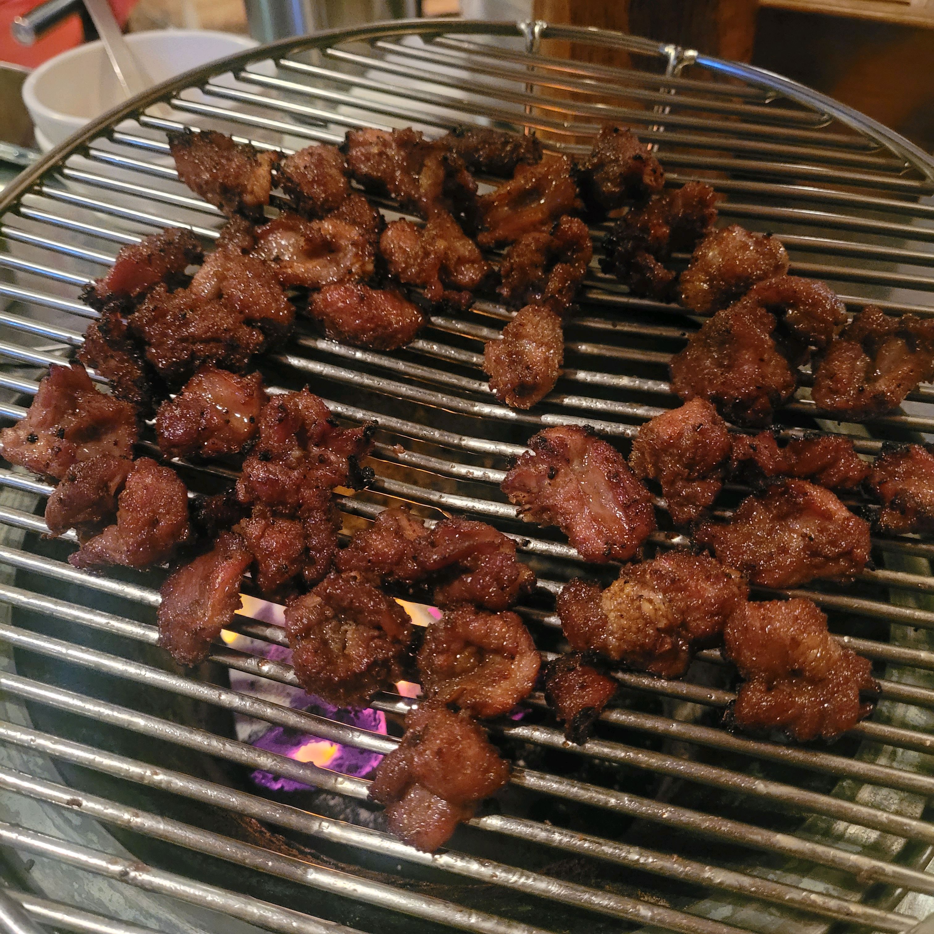  한국 서울 남부터미널역 주변 라면 전문점 진오돌뼈 교대점