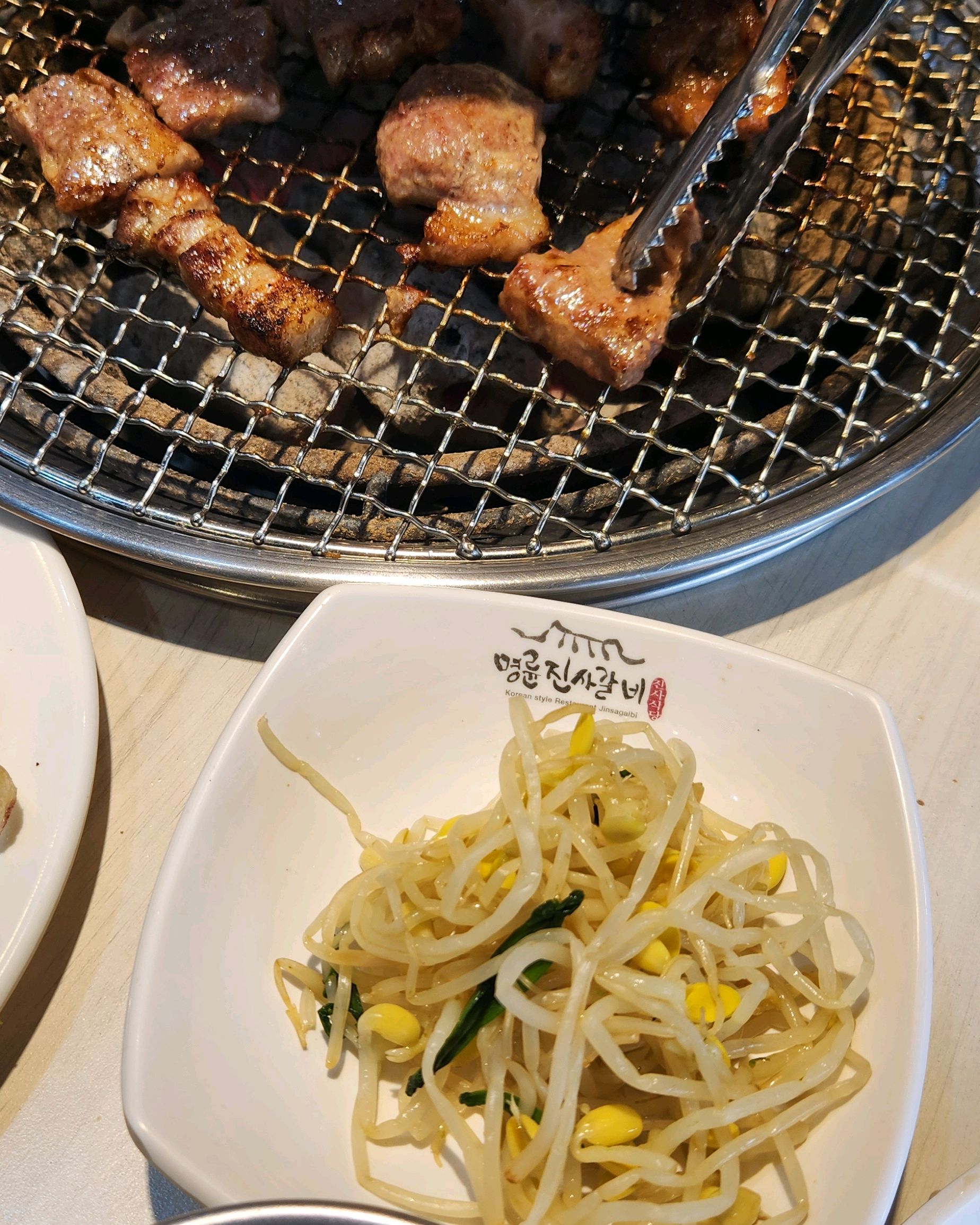 갈비만 있는 줄 알았는데 고기 종류도 많고 맛도 좋네요^^ - 북한산 맛집 명륜진사갈비 서울구기점