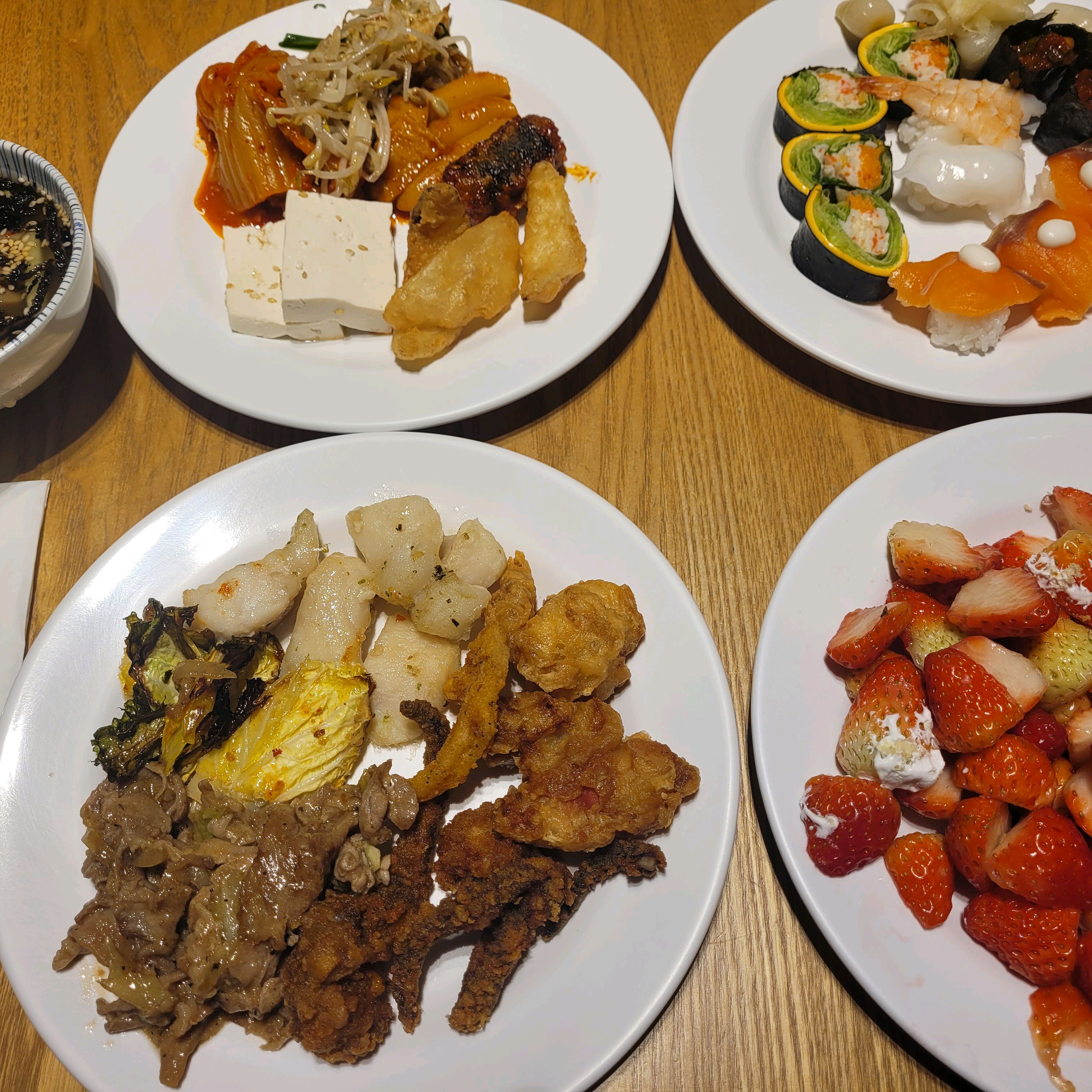 가성비 좋고 마음 편하게 먹을 수 있어서 자주 갑니다. - 경주월드 맛집 애슐리퀸즈 경주켄싱턴리조트점