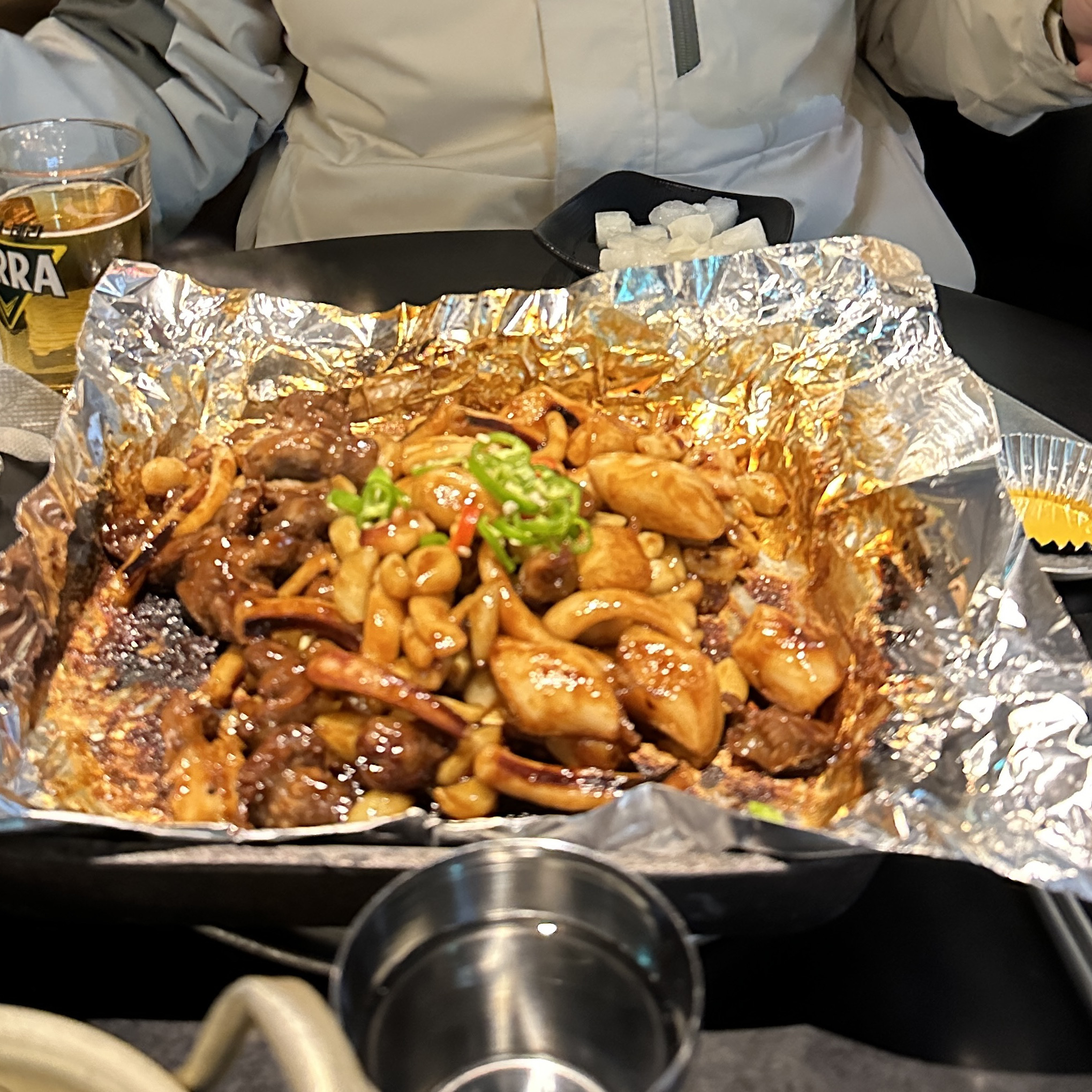 인위적인 매운맛이 다소 아쉬움…매워서 싫은게 아님… 인위적인 매운소스 맛이 별로라는 말씀.