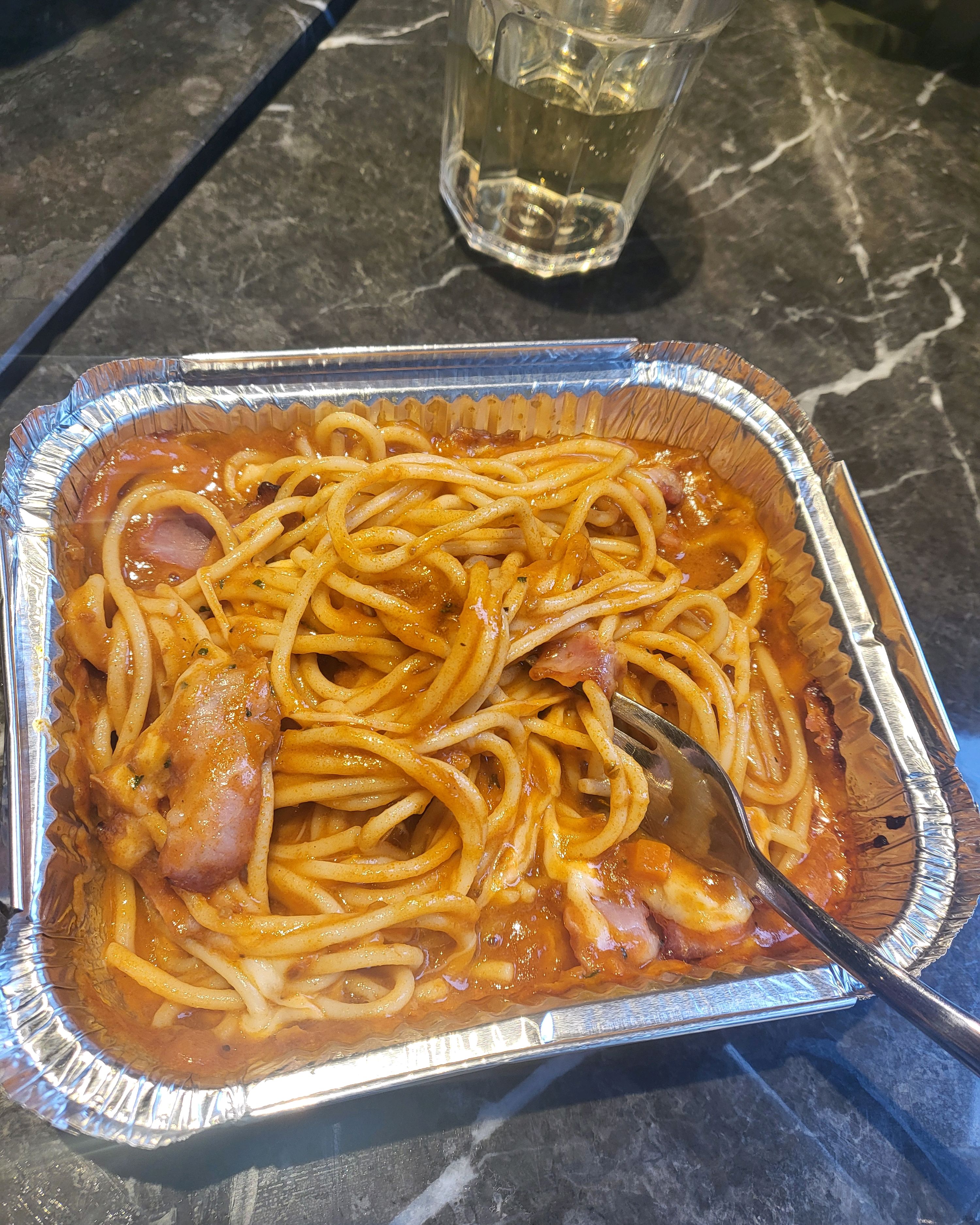 가격도 저렴하고 맛도 있어요. 애들이 좋아하는 아이스크림도 있어서 잘 먹었어요 - 신정역 맛집 피자몰 신정점