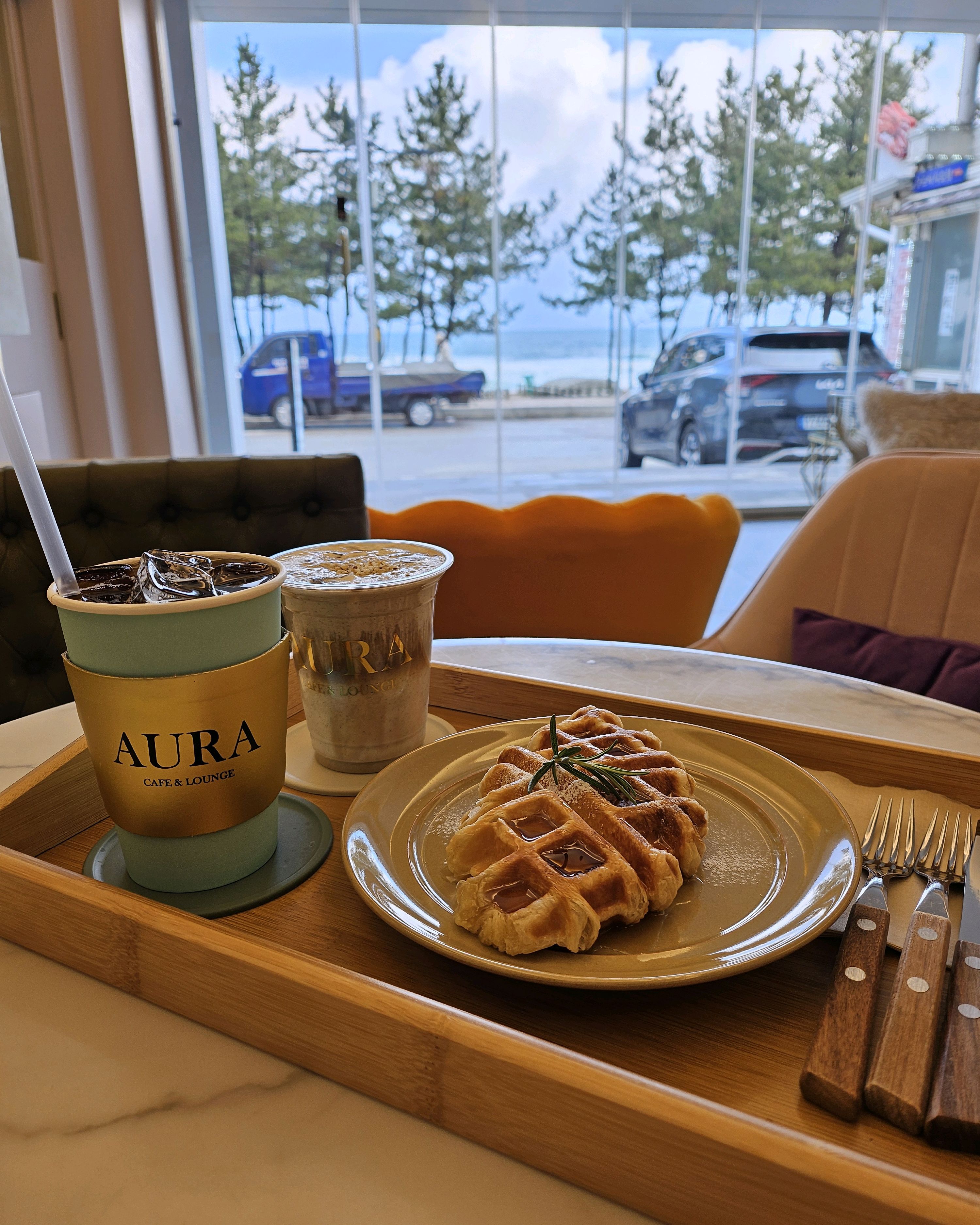 서울로 가기 전에 들린 카페에요! - 경포대 맛집 AURA Cafe&Lounge
