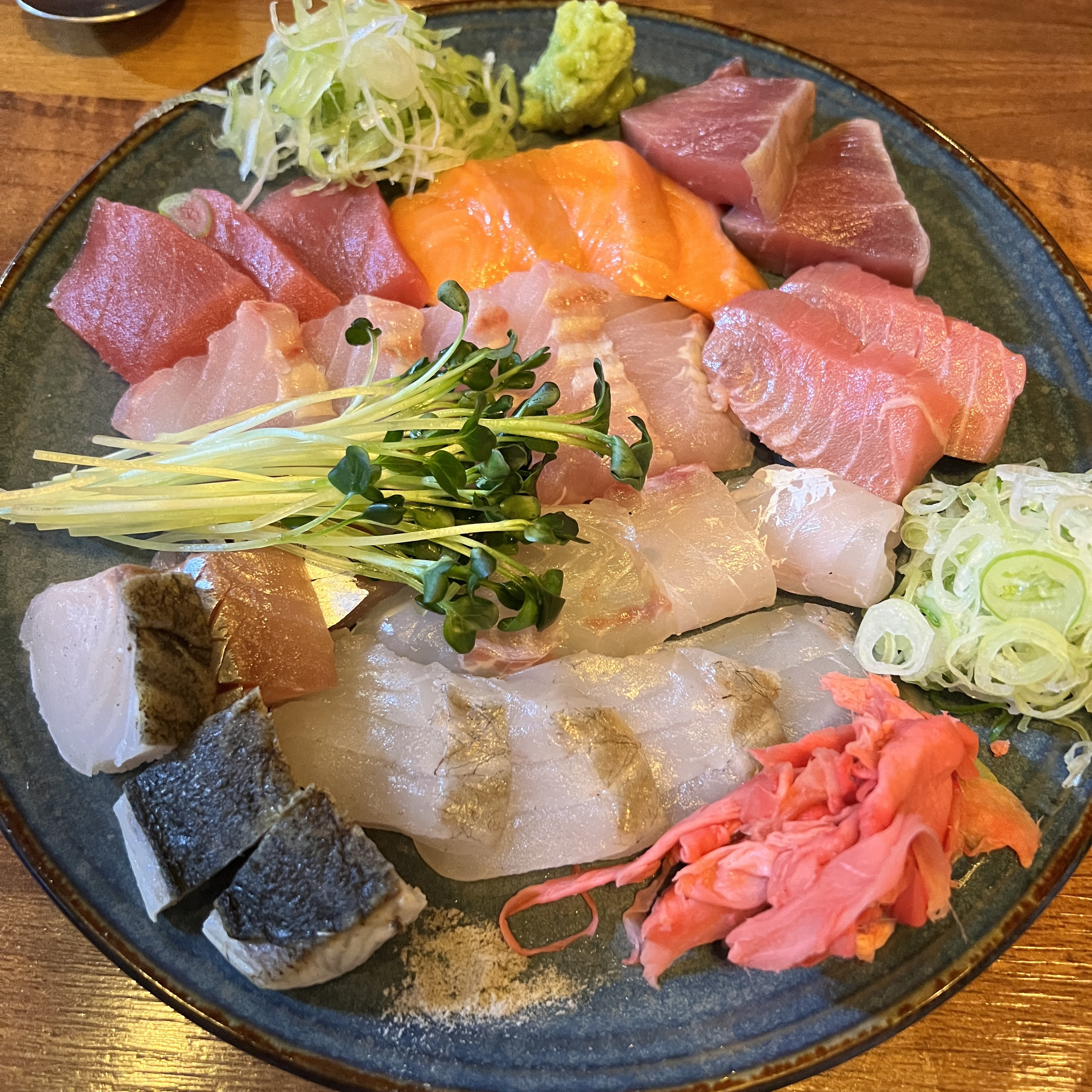 서울시 용산구 보광동 맛집
 요코스카쓰나미
