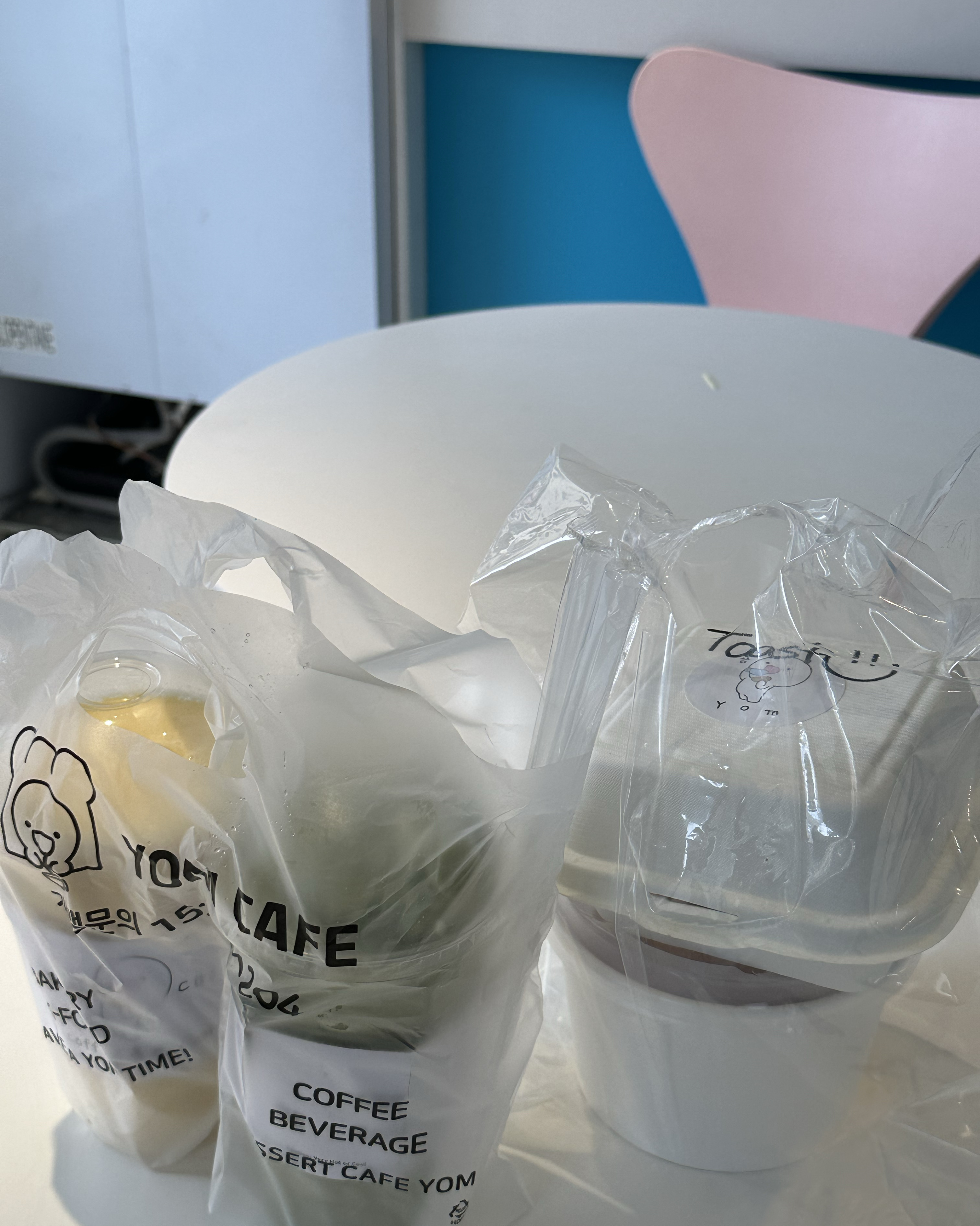 사장님이 너무 친절하셨던 곳입니다! 다양한 음료와 디저트까지 있어서 정말 좋았고 맛도 최고
