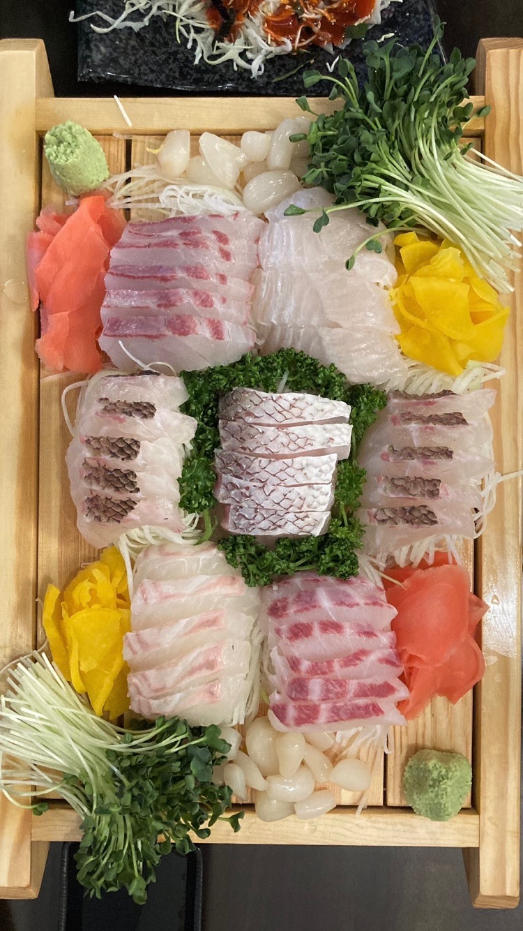 사장님이 넘넘 친절하셨어요 ㅜㅜ 맛있게 배터지개 잘 먹고 갑니다! 그 생선구이가 참 마싯드