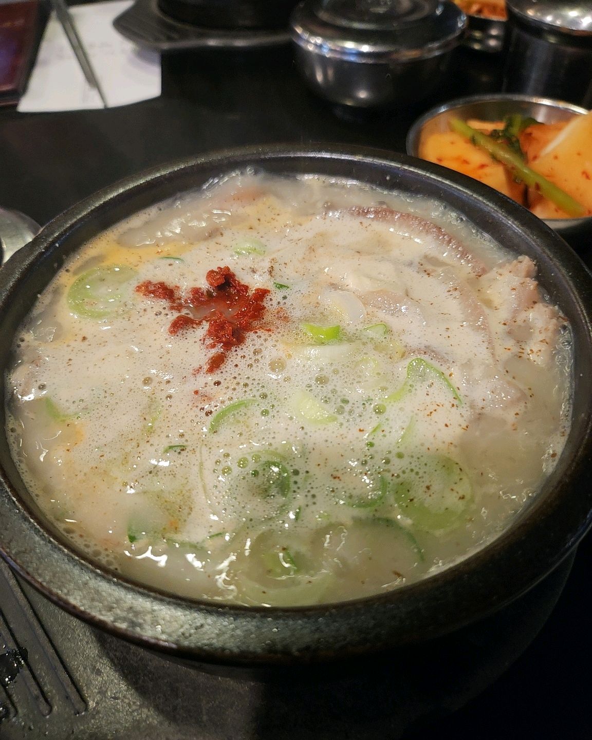 닭곰탕 후추 팍팍 넣으면 뜨뜻~하고 맛나요 - 천호동 맛집 천호닭곰탕