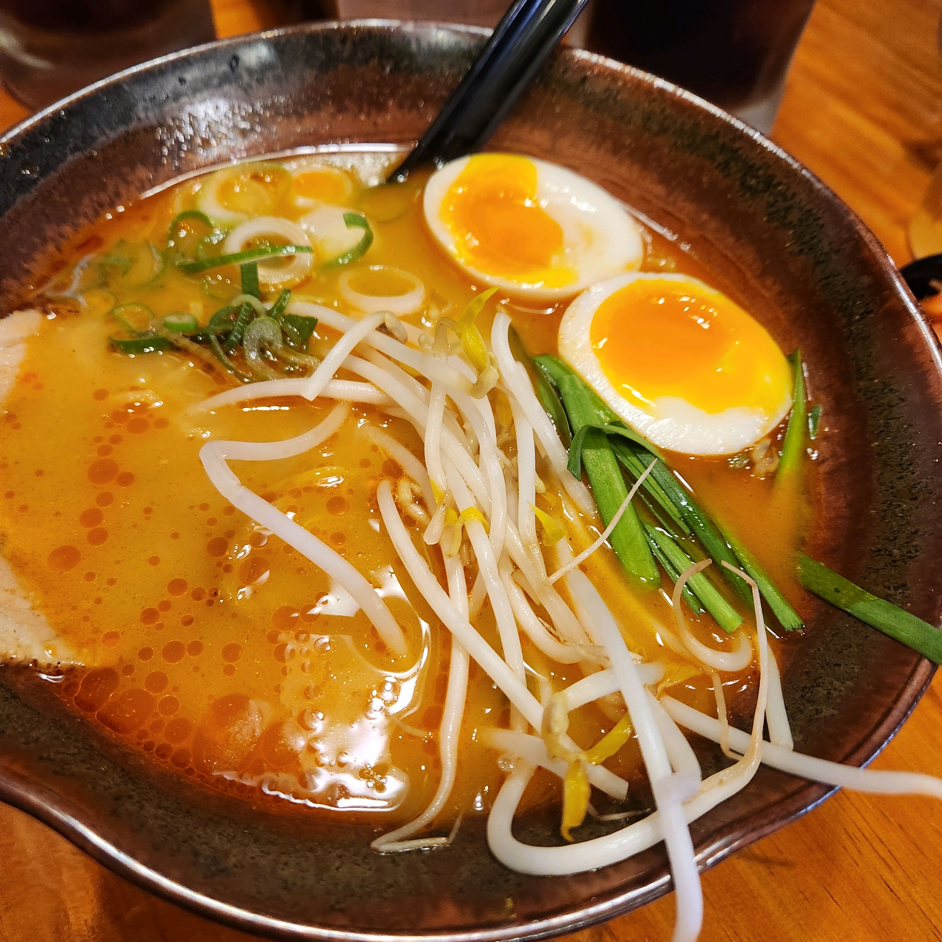 저에게는 슴슴하고 느끼한맛 같이간 동생들은 엄청맛있다고 하네요 - 천호동 맛집 유타로 천호
