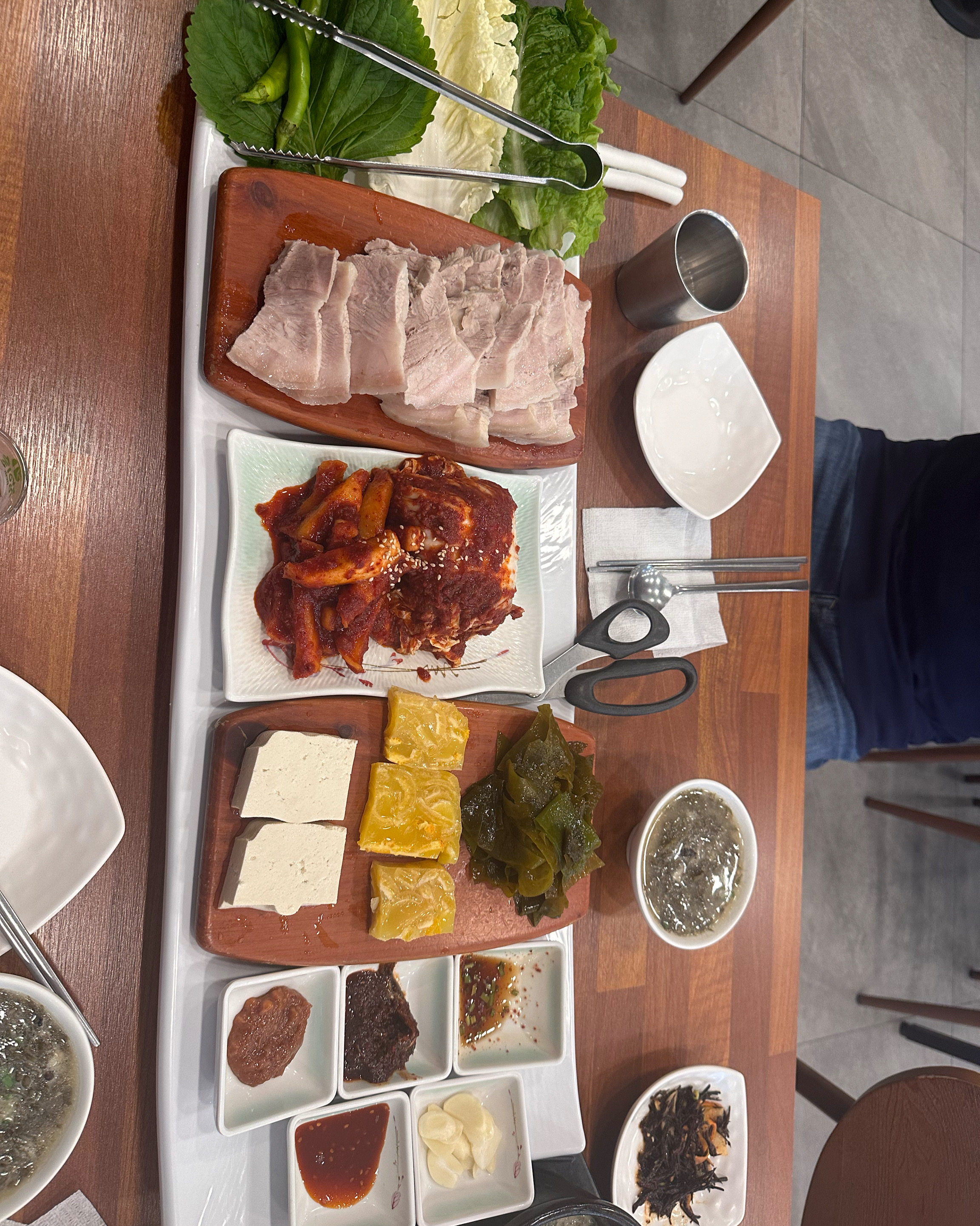 음식들 전부 깔끔하고 맛있어요 - 제주 맛집 제주돔베고기집