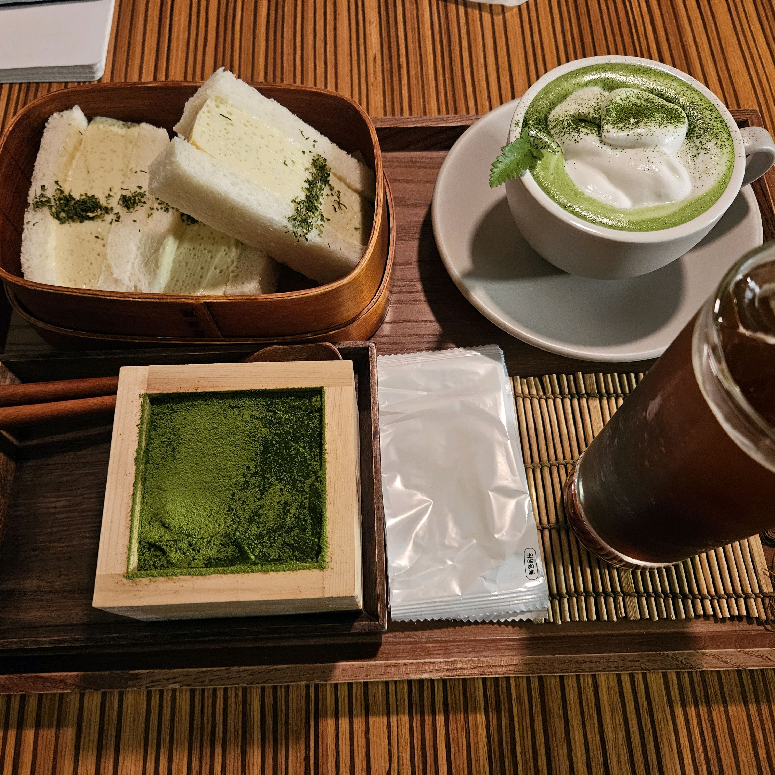Cafe J, a famous restaurant in Godeok-dong, Gangdong-gu, Seoul