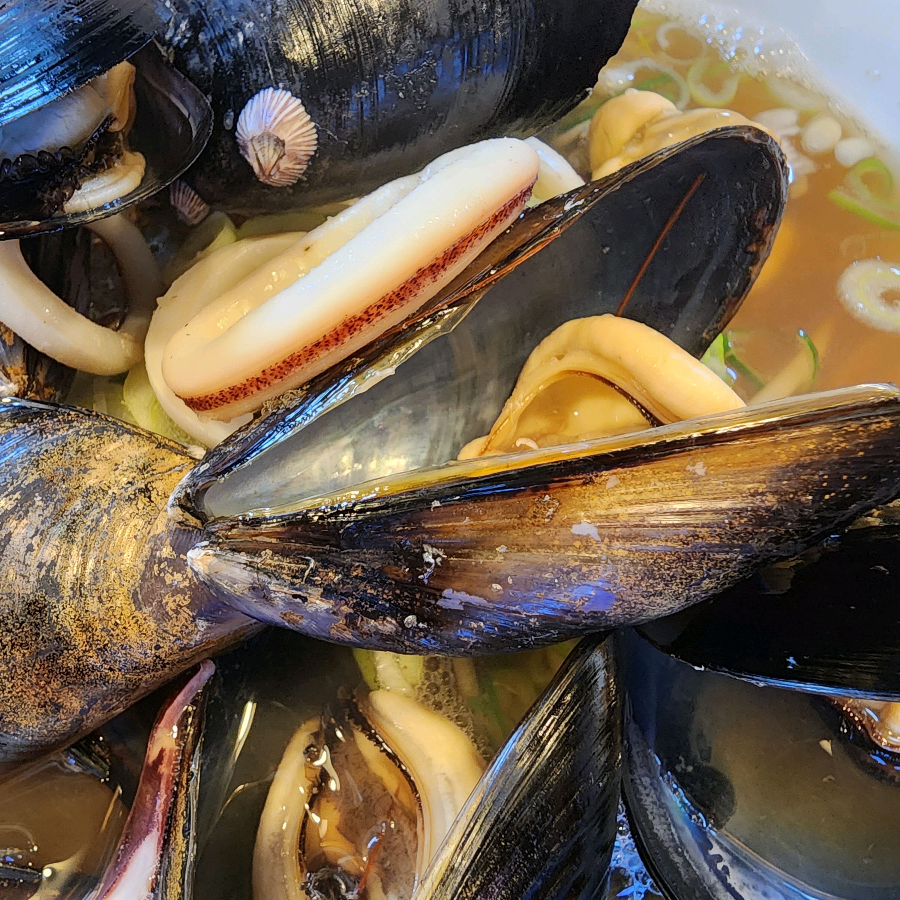 인테리어도 깔끔하고 참 친절하세요. - 고잔역 맛집 미분당 안산점
