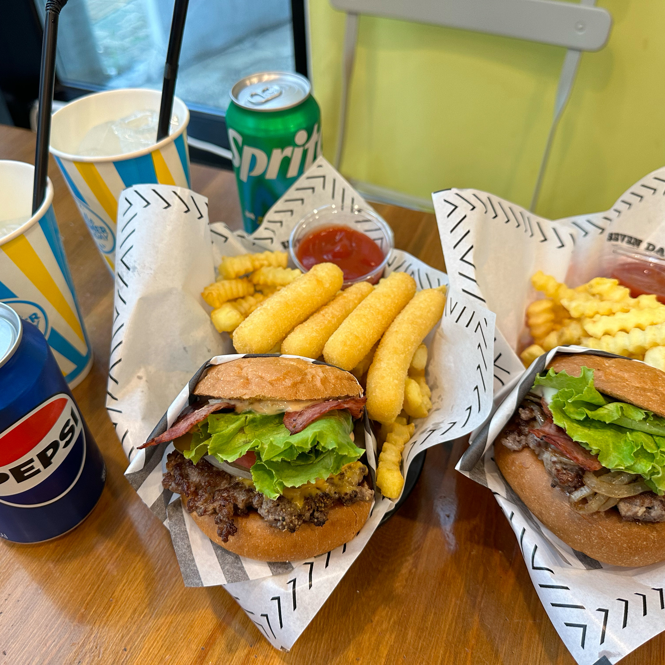  두정역 맛집 세븐데이즈버거