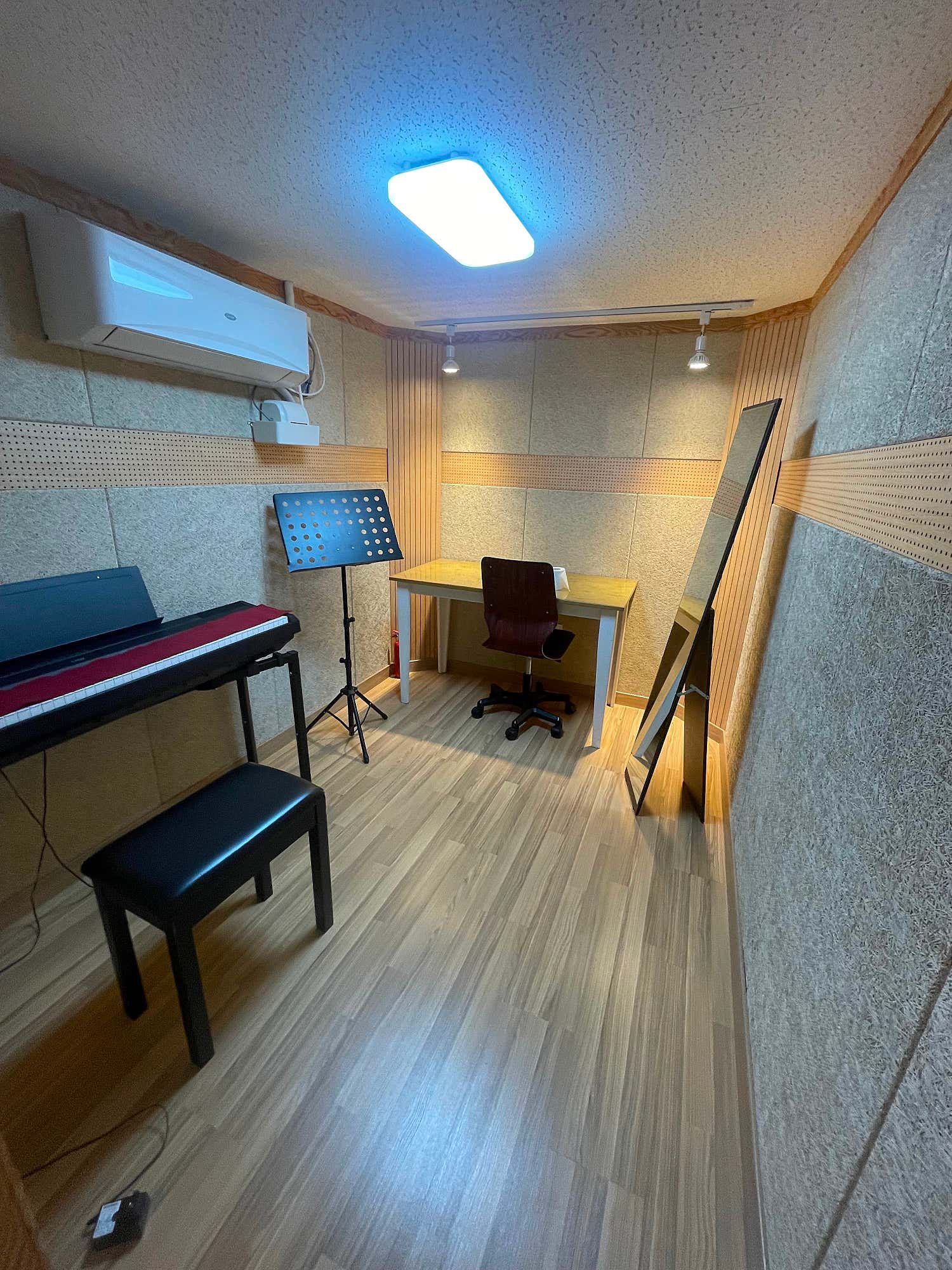 2번째 스튜디오 사진