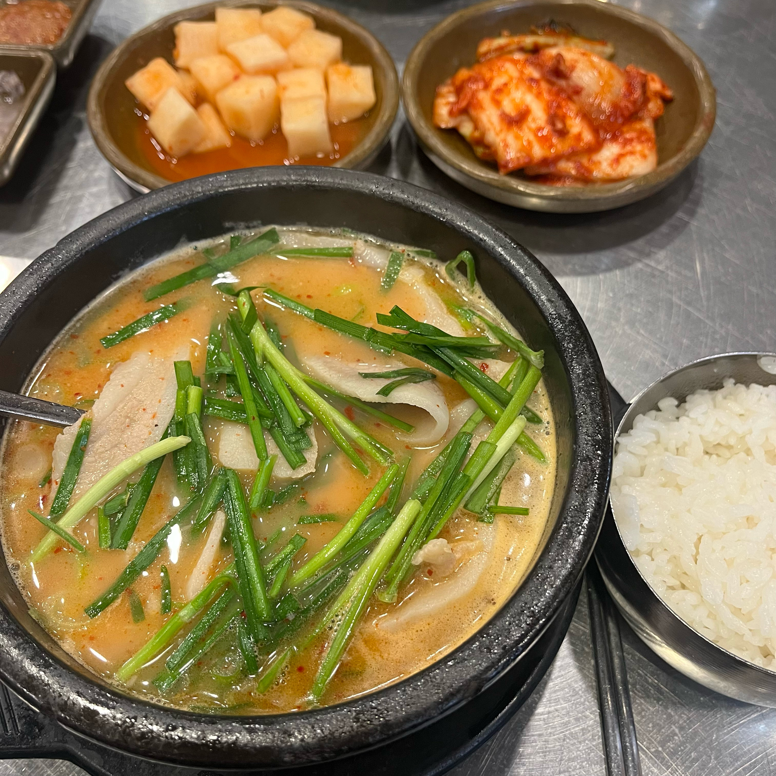 [부산 맛집 수변최고돼지국밥 민락본점] 직접 가본 로컬 리뷰