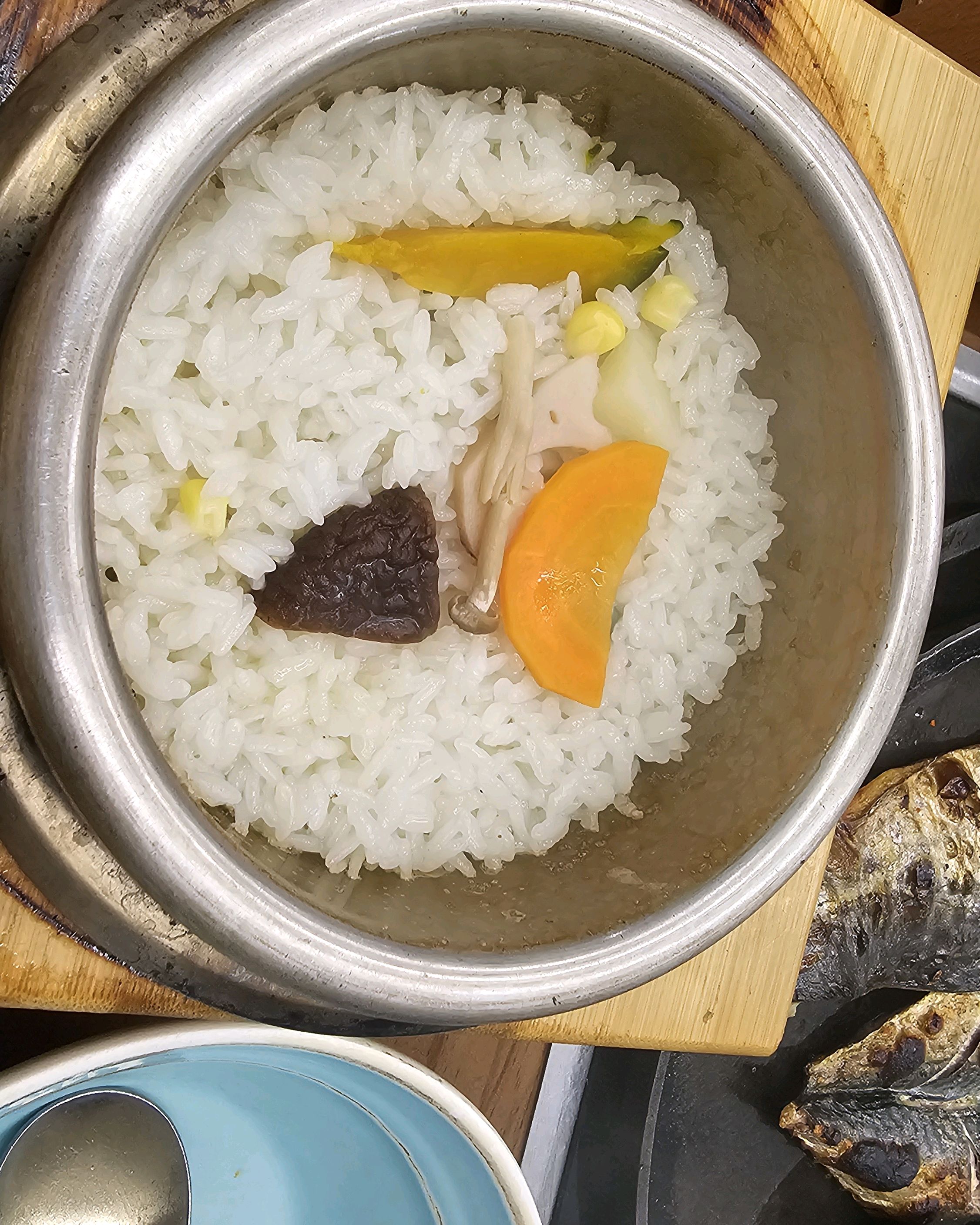 [부산 맛집 한다솥 해리단길점] 직접 가본 로컬 리뷰