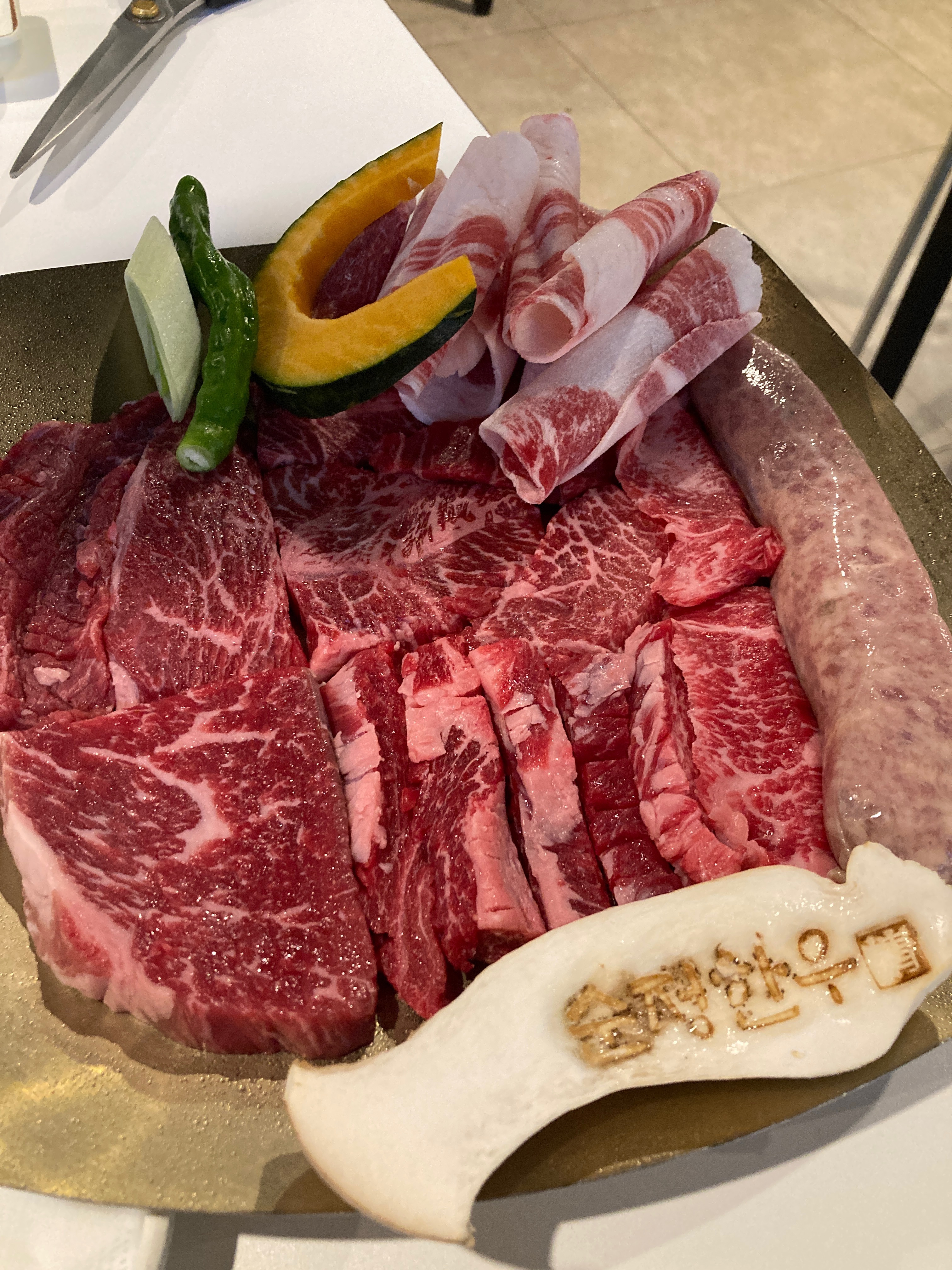 A restaurant in Seocho 1-dong, Seocho-gu, Seoul, restaurant in pure Korean beef restaurant shift