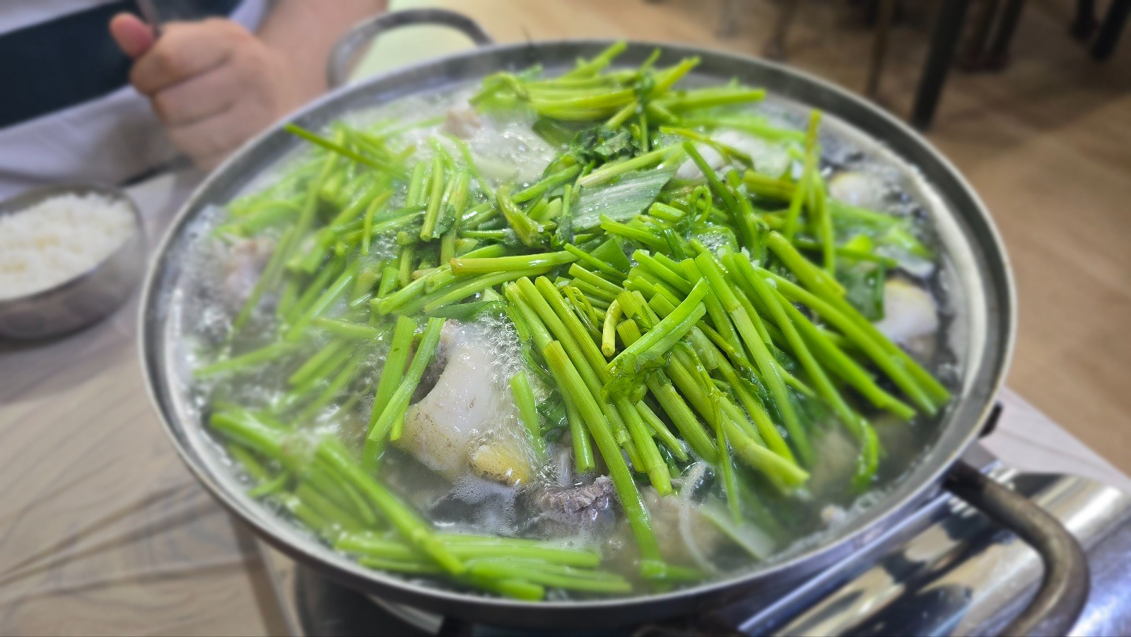 [동해 맛집 동백식당] 직접 가본 로컬 리뷰