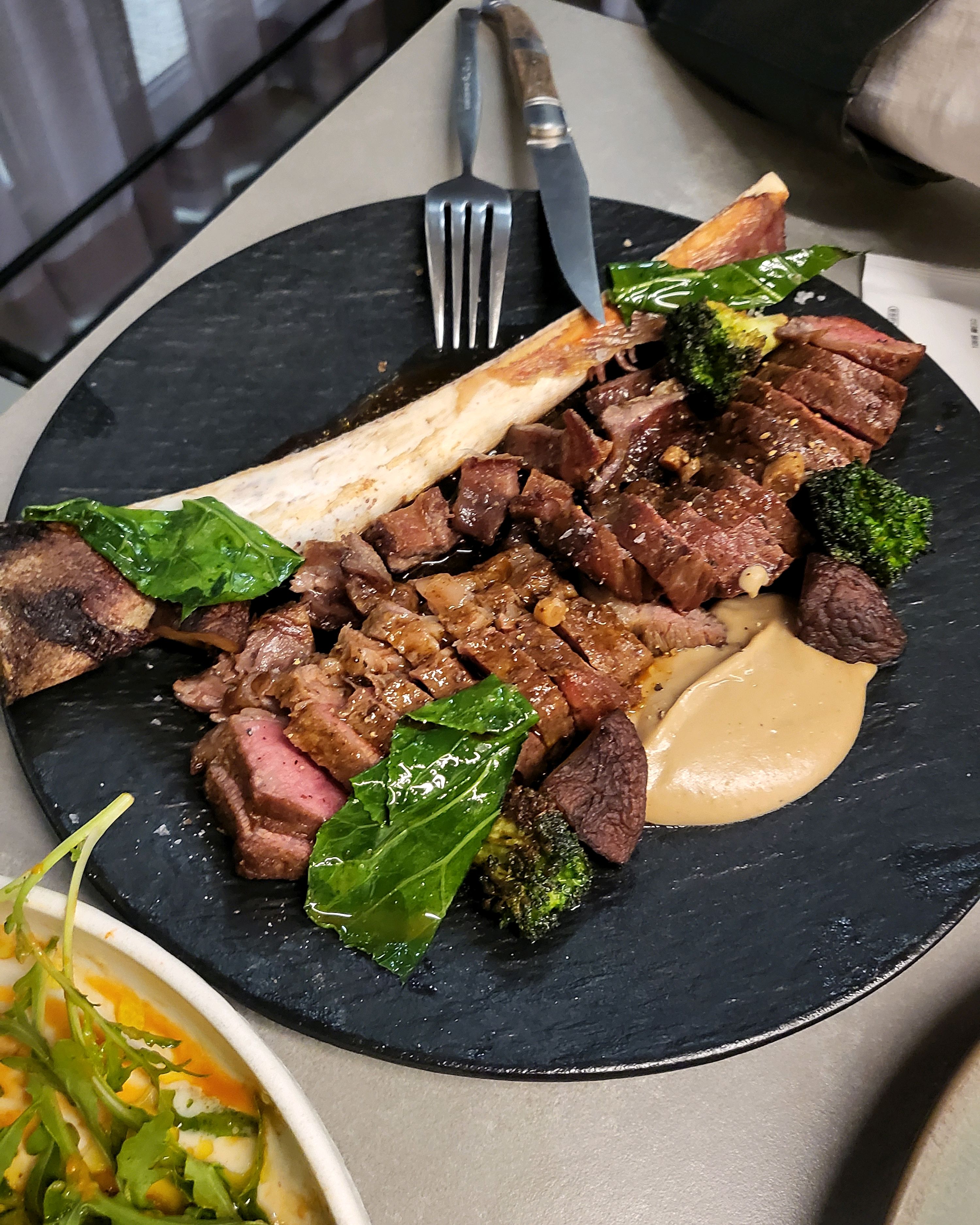 Shinnonhyeon, Bari-gata, a famous restaurant in Banpobon-dong, Seocho-gu, Seoul