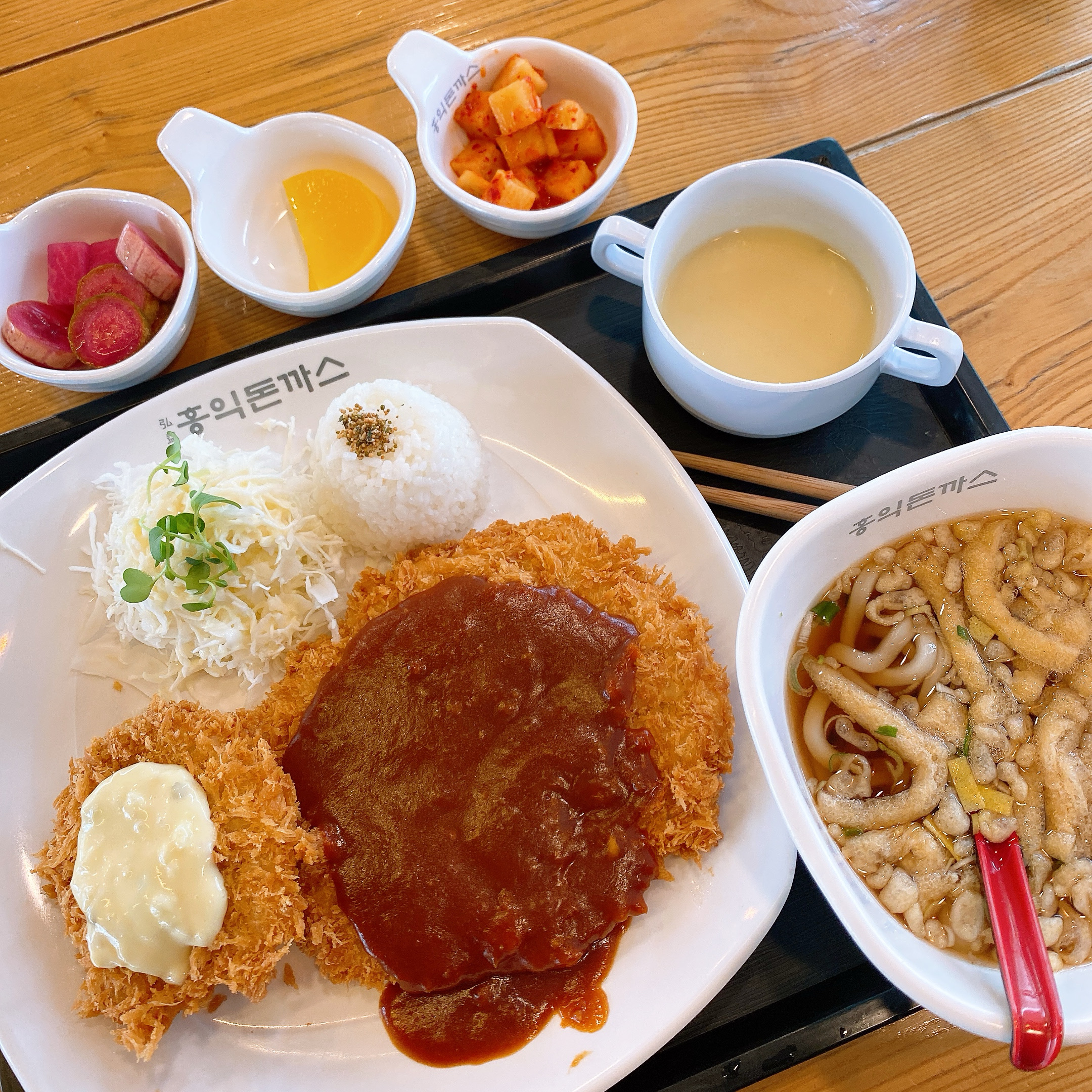 근처 오면 생각나는 홍익돈까스! 혼자서 배부르게 먹고 힐링- - 울산 삼산 맛집 홍익돈까스 울산삼산점