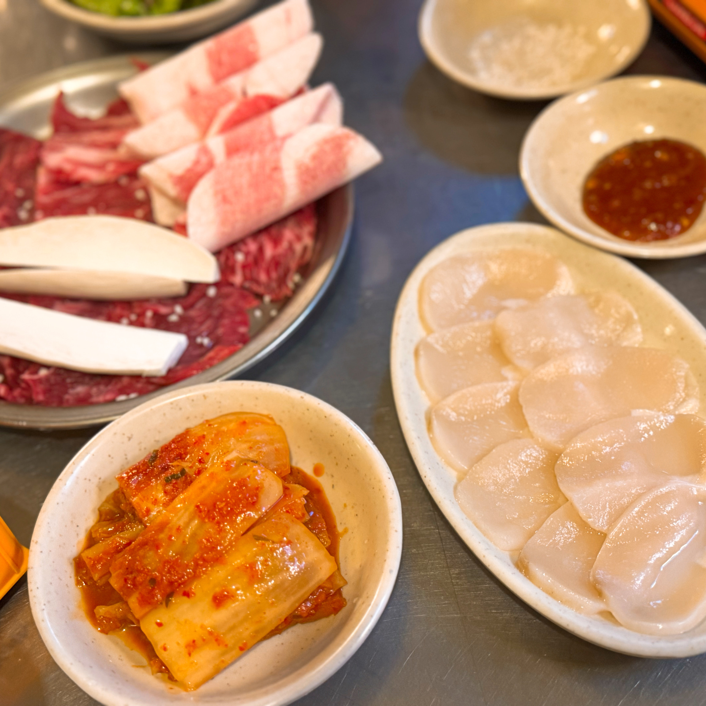 Chongshin University Entrance (Isu) Station Restaurant Outdoor House