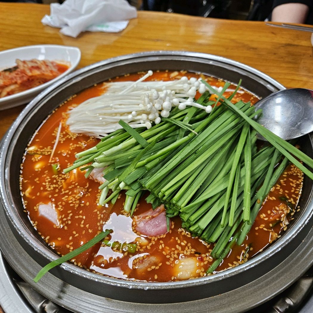 [인천공항 맛집 빨간거짱구네 업무단지점] 직접 가본 로컬 리뷰
