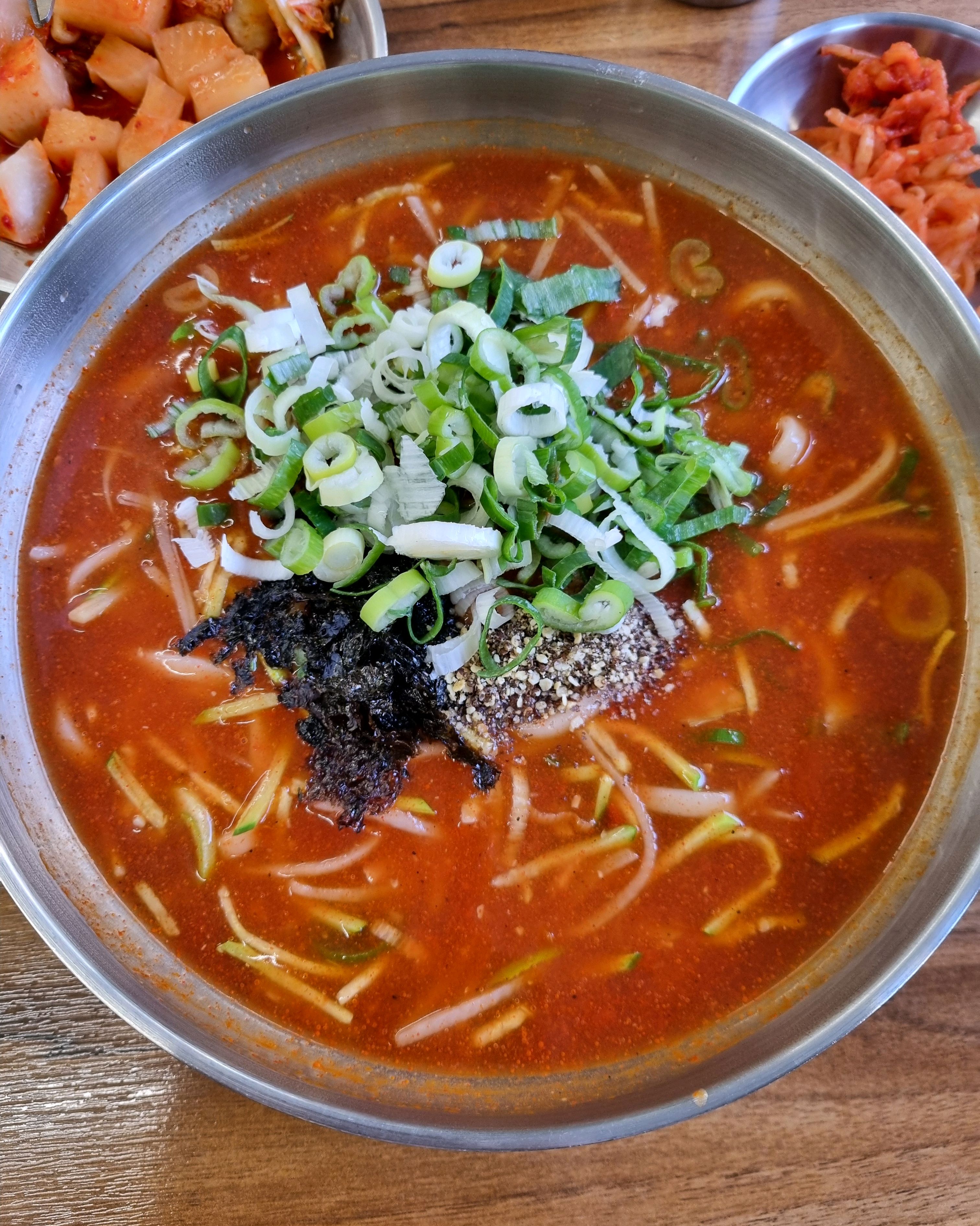 
서울시 송파구 석촌동 맛집 석촌 칼국수 보리밥 본점