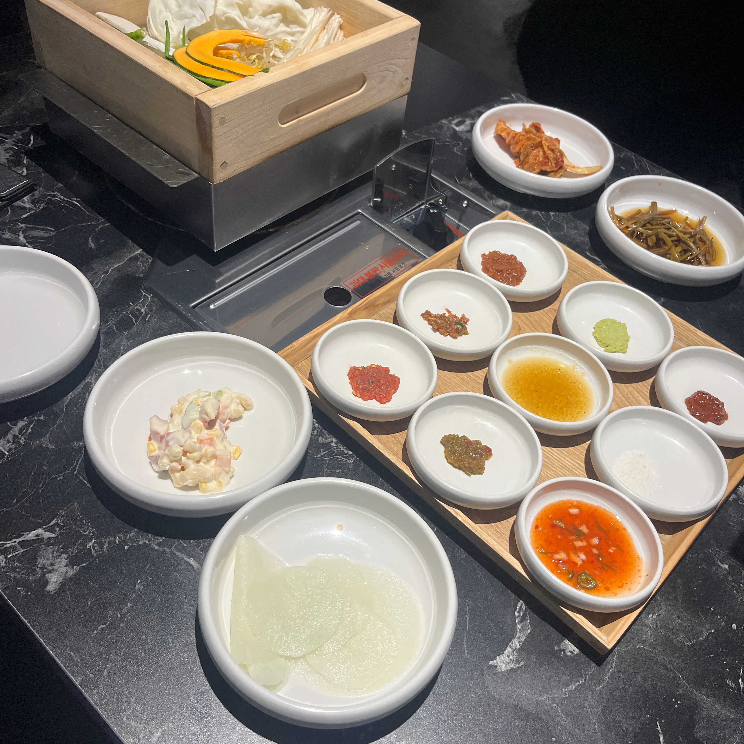 
회기역식당 극락돈 회기점
