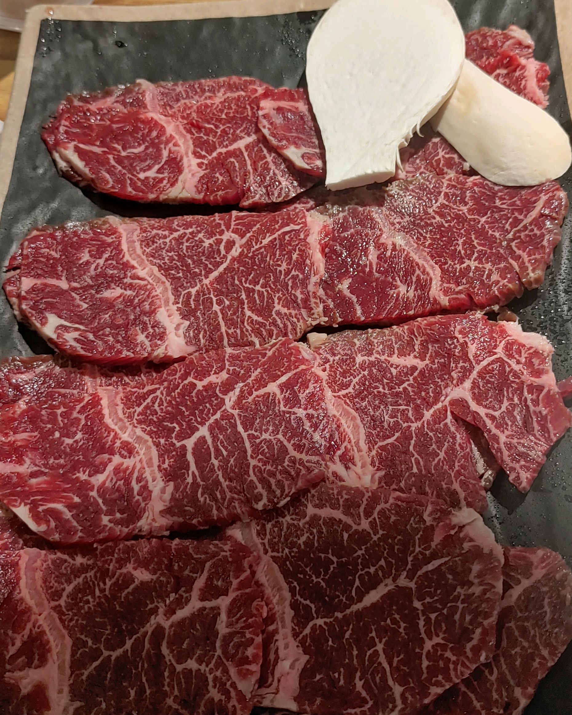 차돌박이와 국수