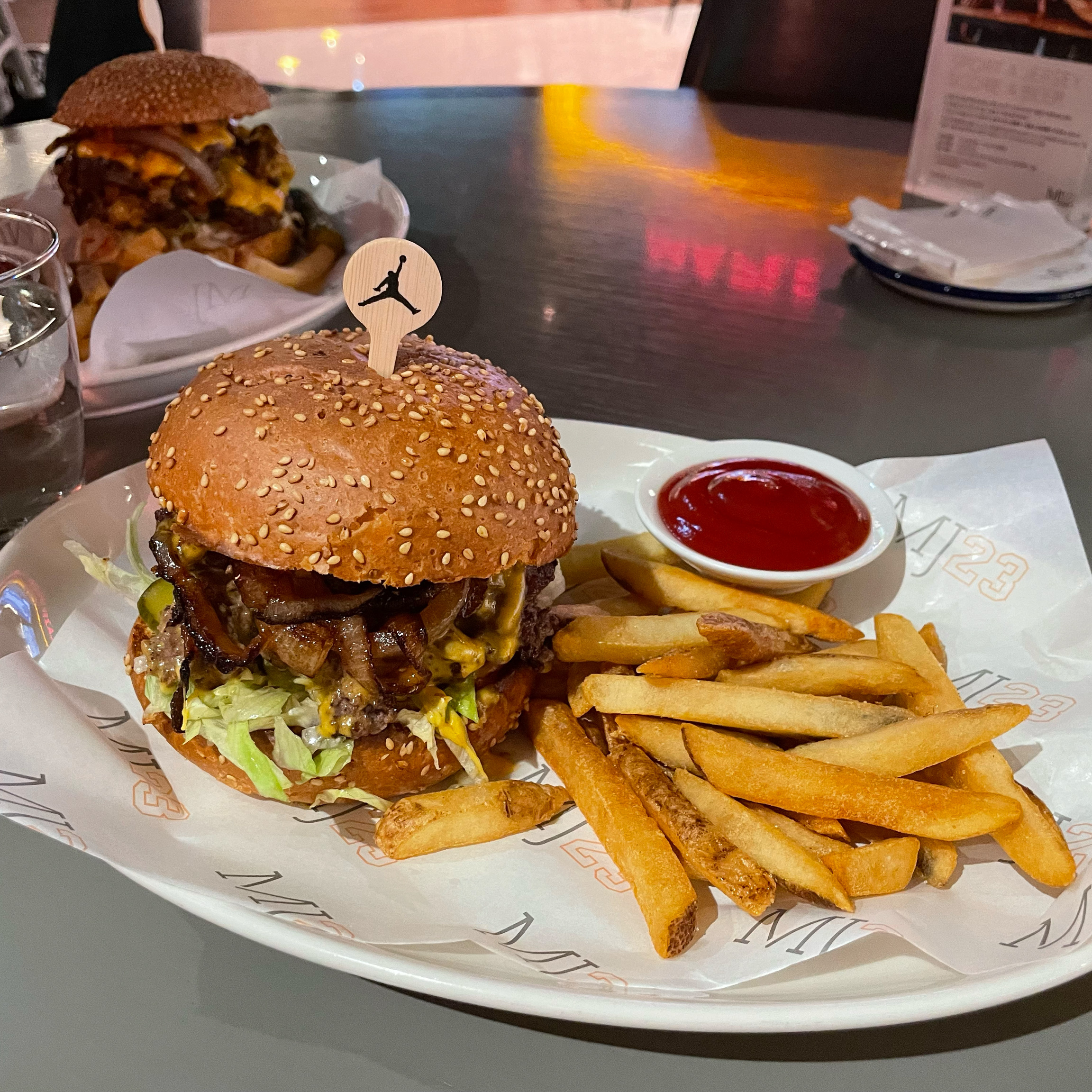 [을왕리 맛집 MJ23 스포츠 바 앤 그릴] 직접 가본 로컬 리뷰
