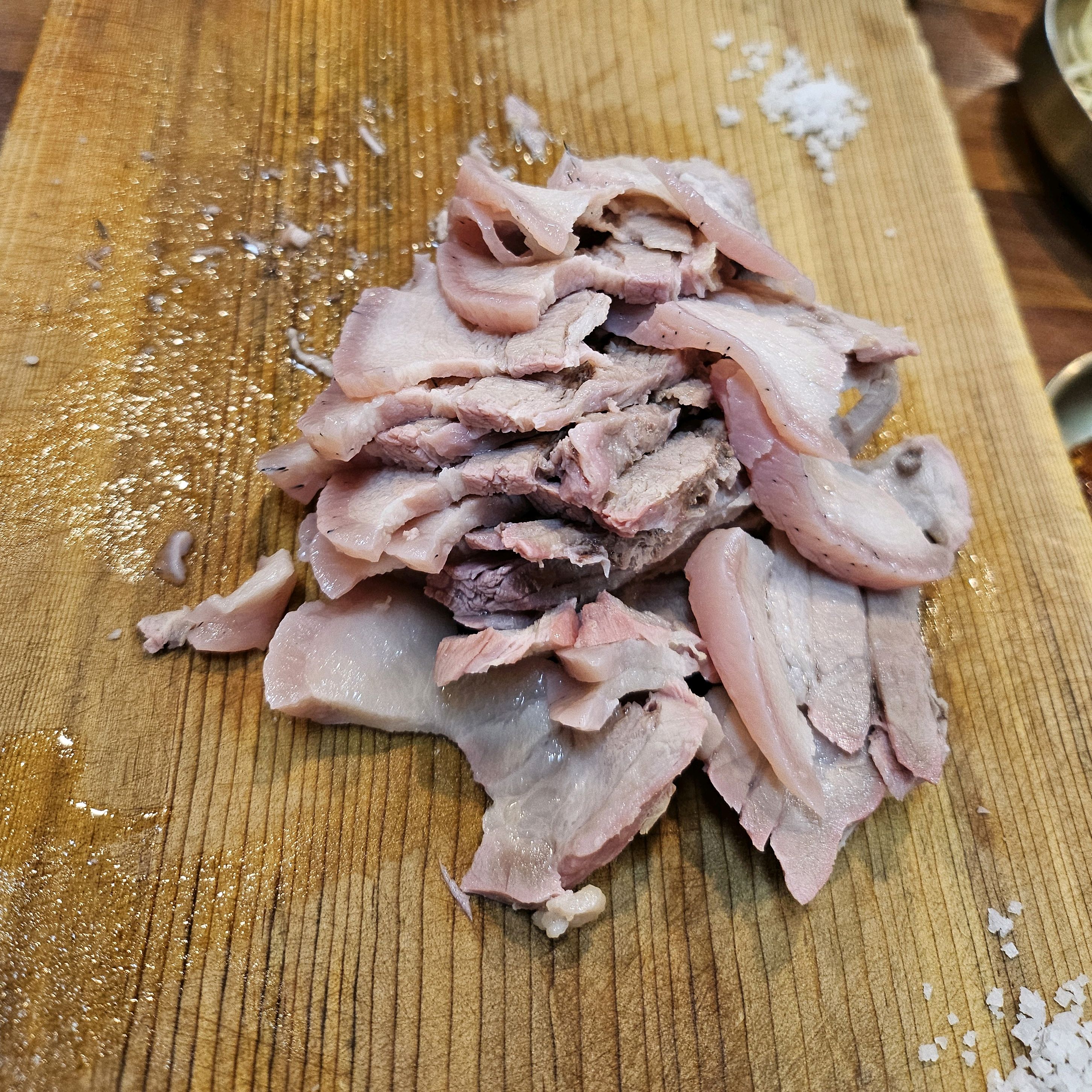 고기가 부들부들 촉촉 쫀득쫀득 너무 맛있어요! - 제주 맛집 천짓골식당