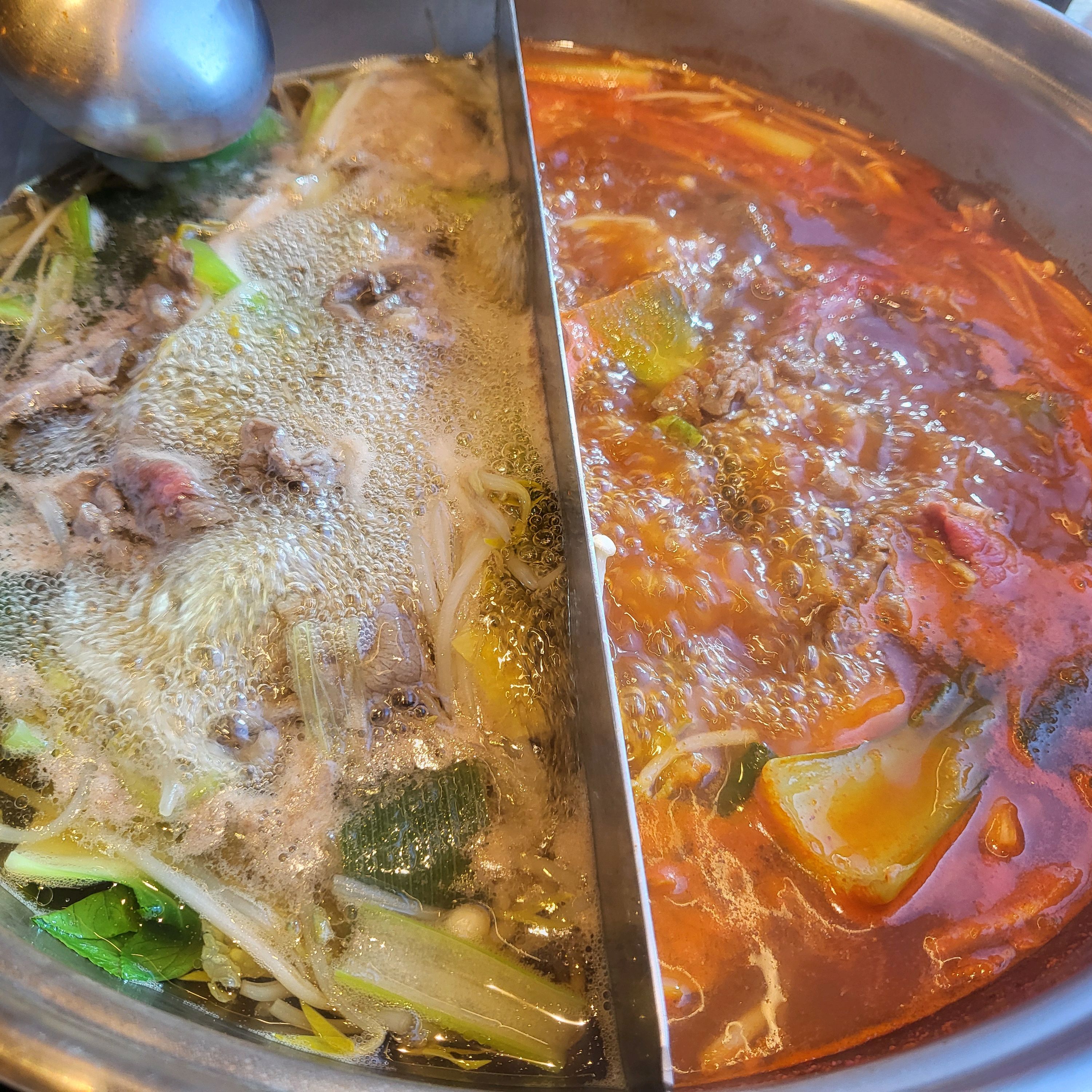 직원분들 사장님 친절하시고 매장도 깨끗하고 음식도 맛있어요💚 - 부천시청역 맛집 샤브20 부천시청점