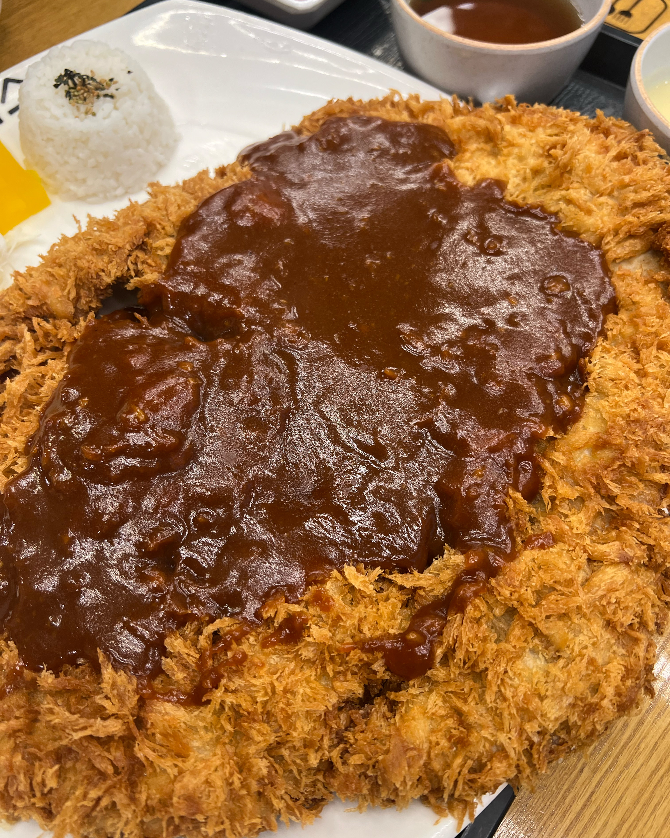 한번씩 옛날 돈까스 느낌의 음식이 먹고싶을때 - 여수 학동 맛집 홍익돈까스 여수점