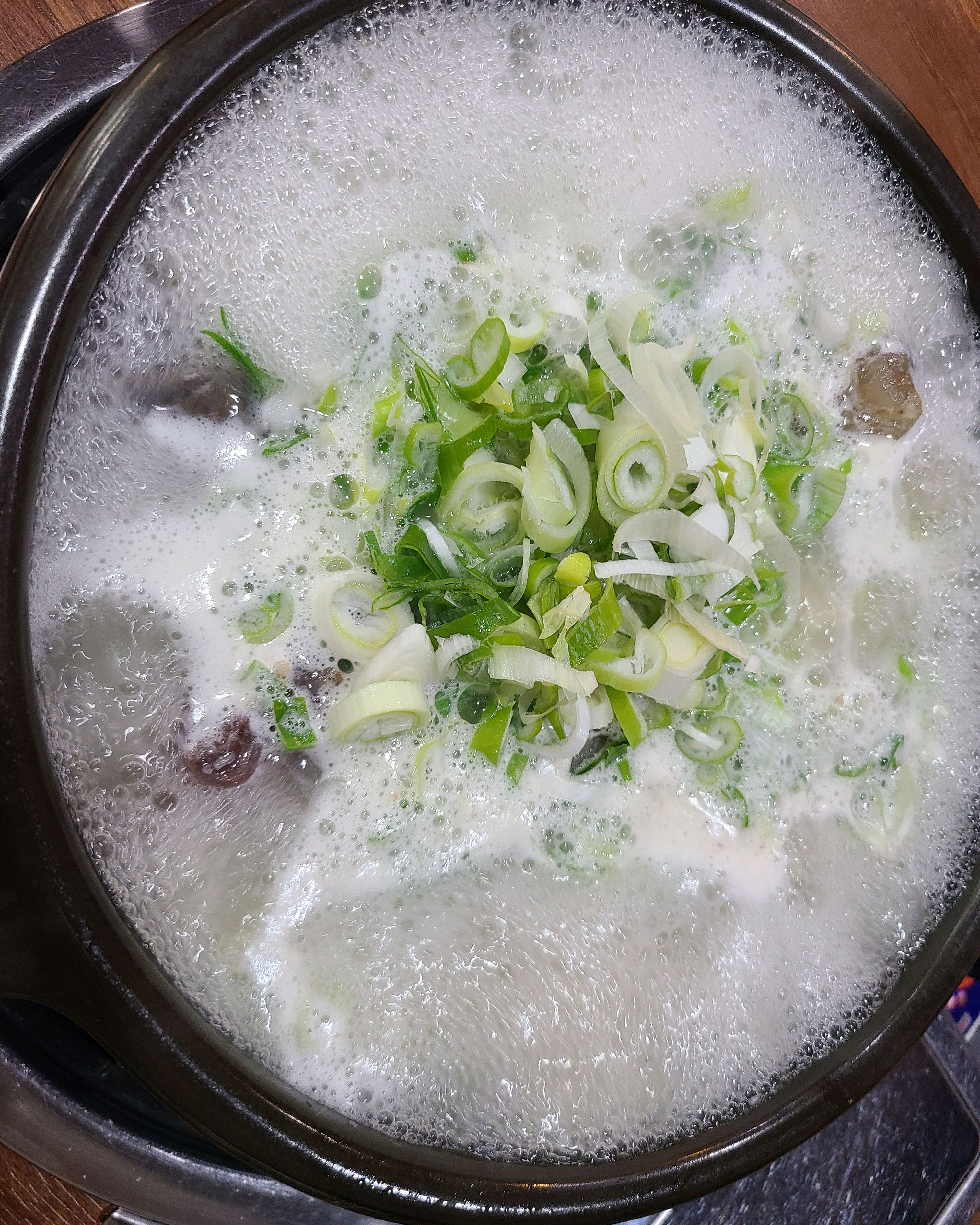 수원 세류동 맛집 아리랑도가니탕 건강함가득한 도가니탕 몸보신으로도좋고 술 한잔 하기에도 좋