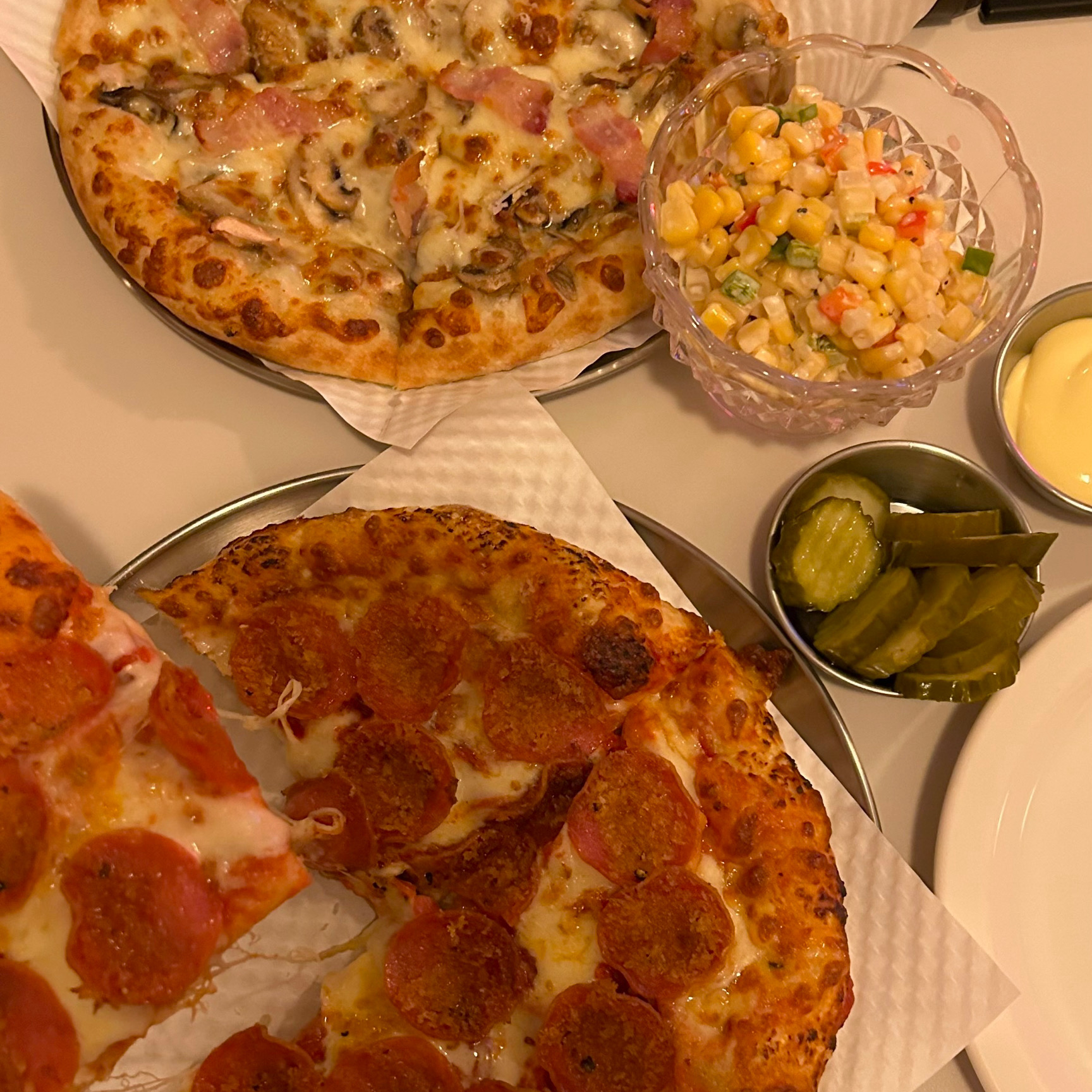 Kumho Station Restaurant Munches Pizza