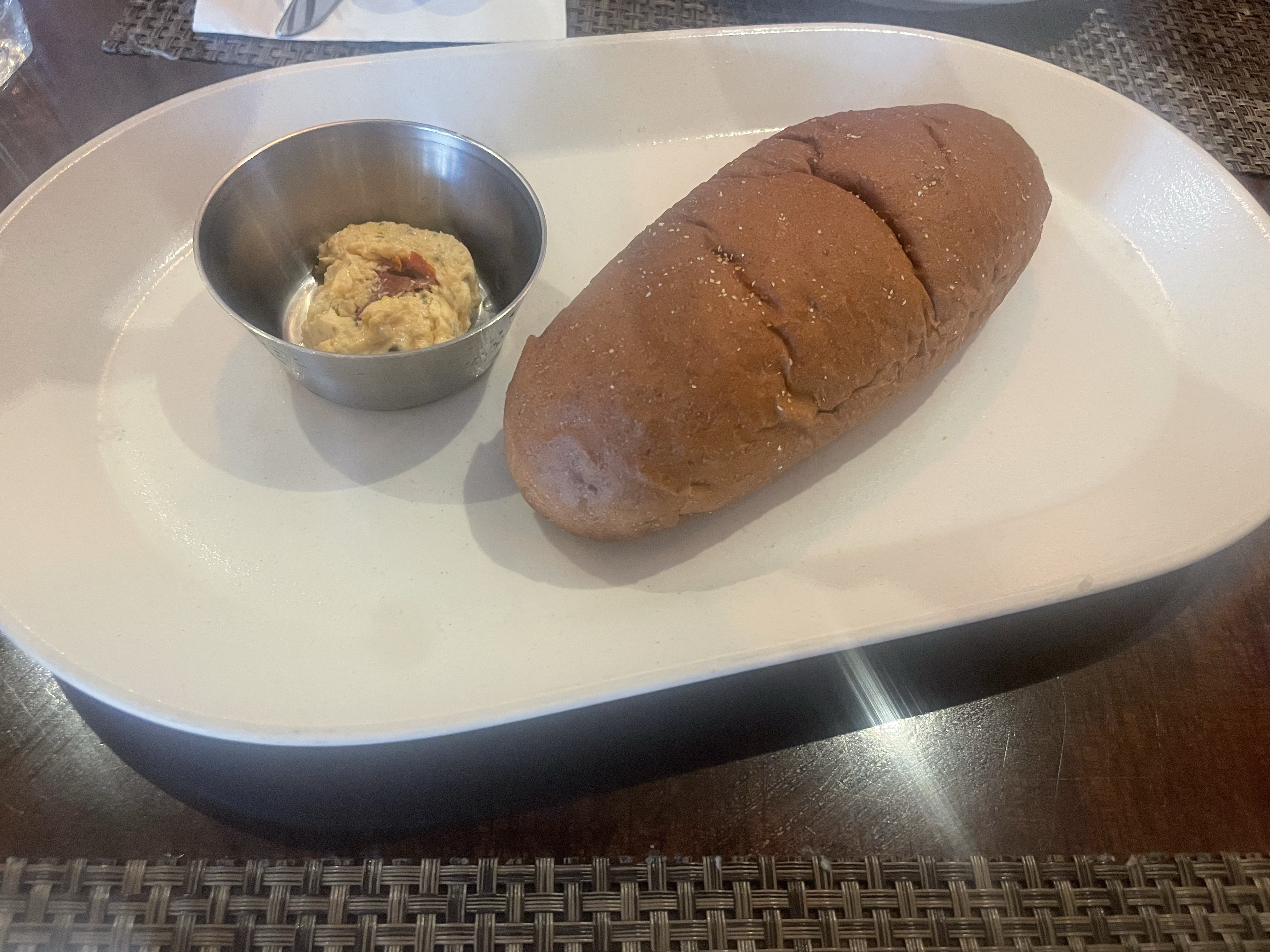 
충정로역식당 옐로우보울