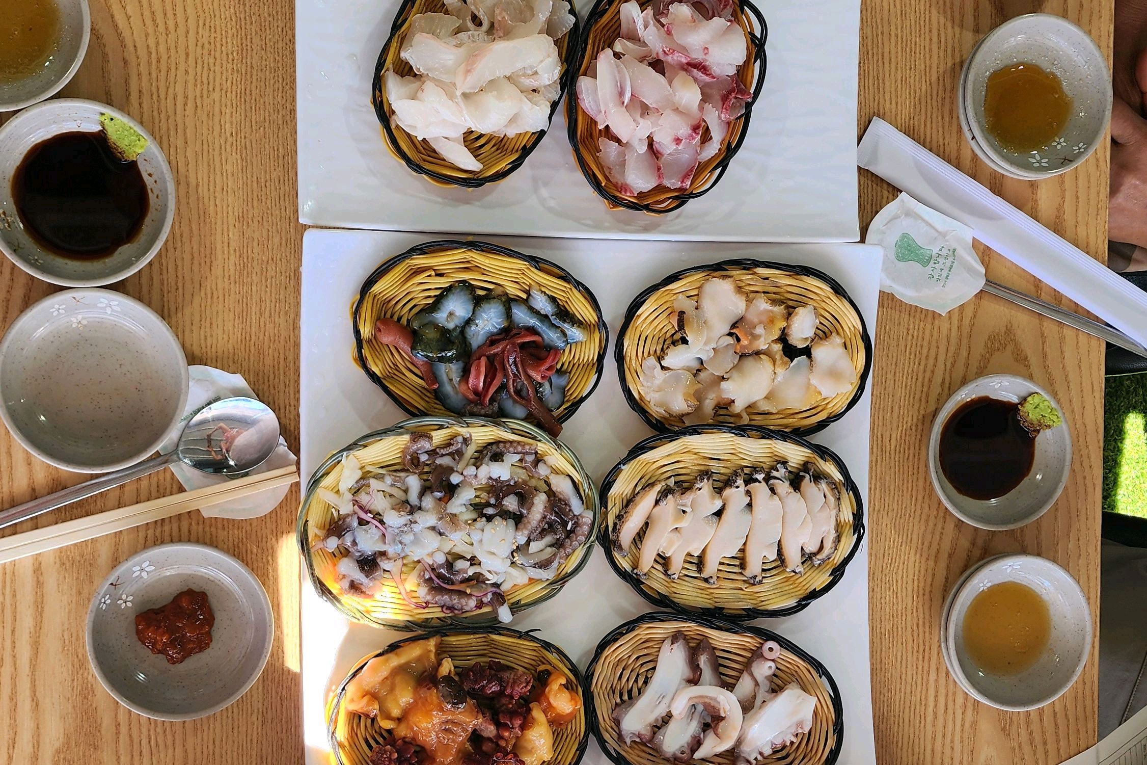  부산 기장 해녀촌 전복 전문점 장씨해녀집 연화리본점