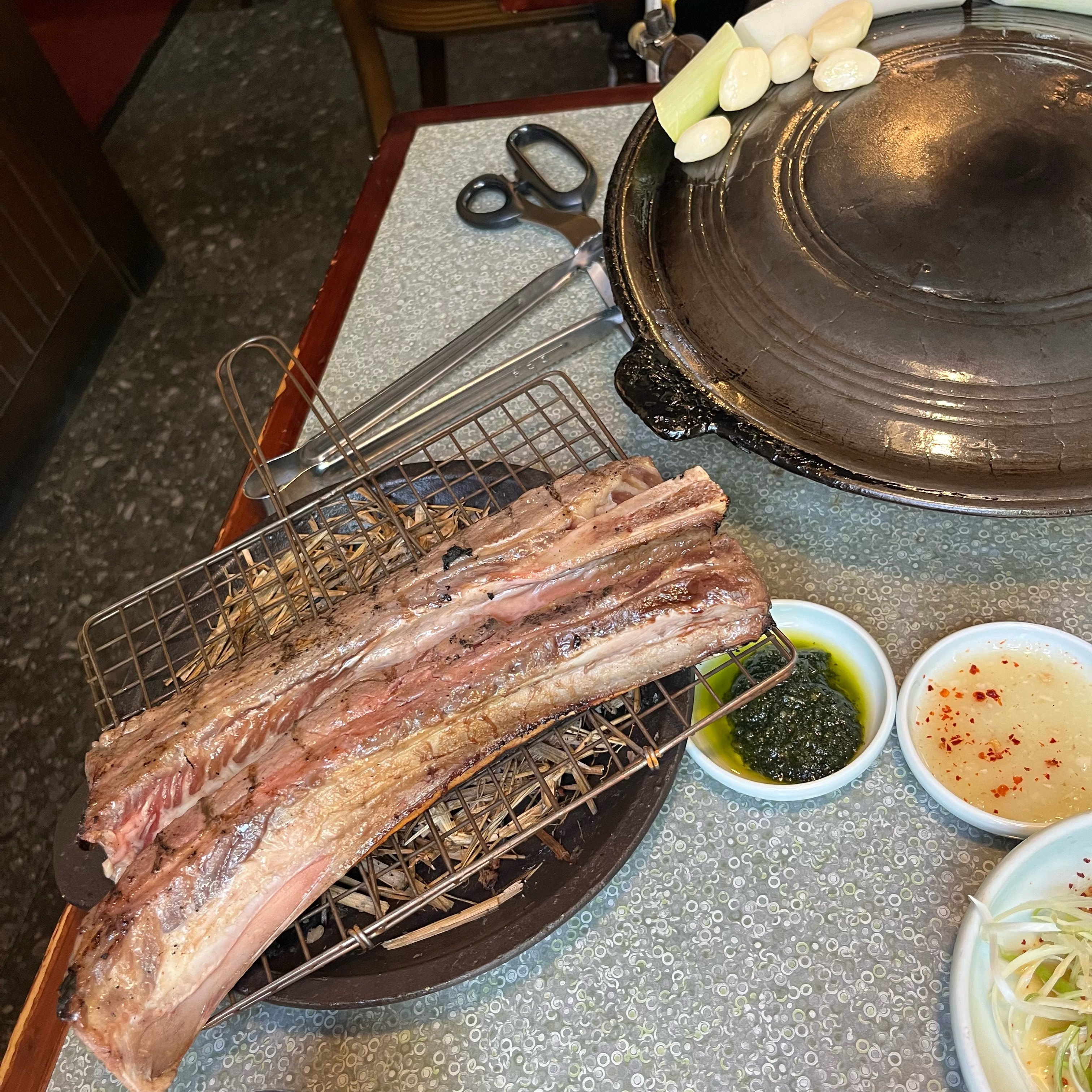 
삼각지역식당 몽탄