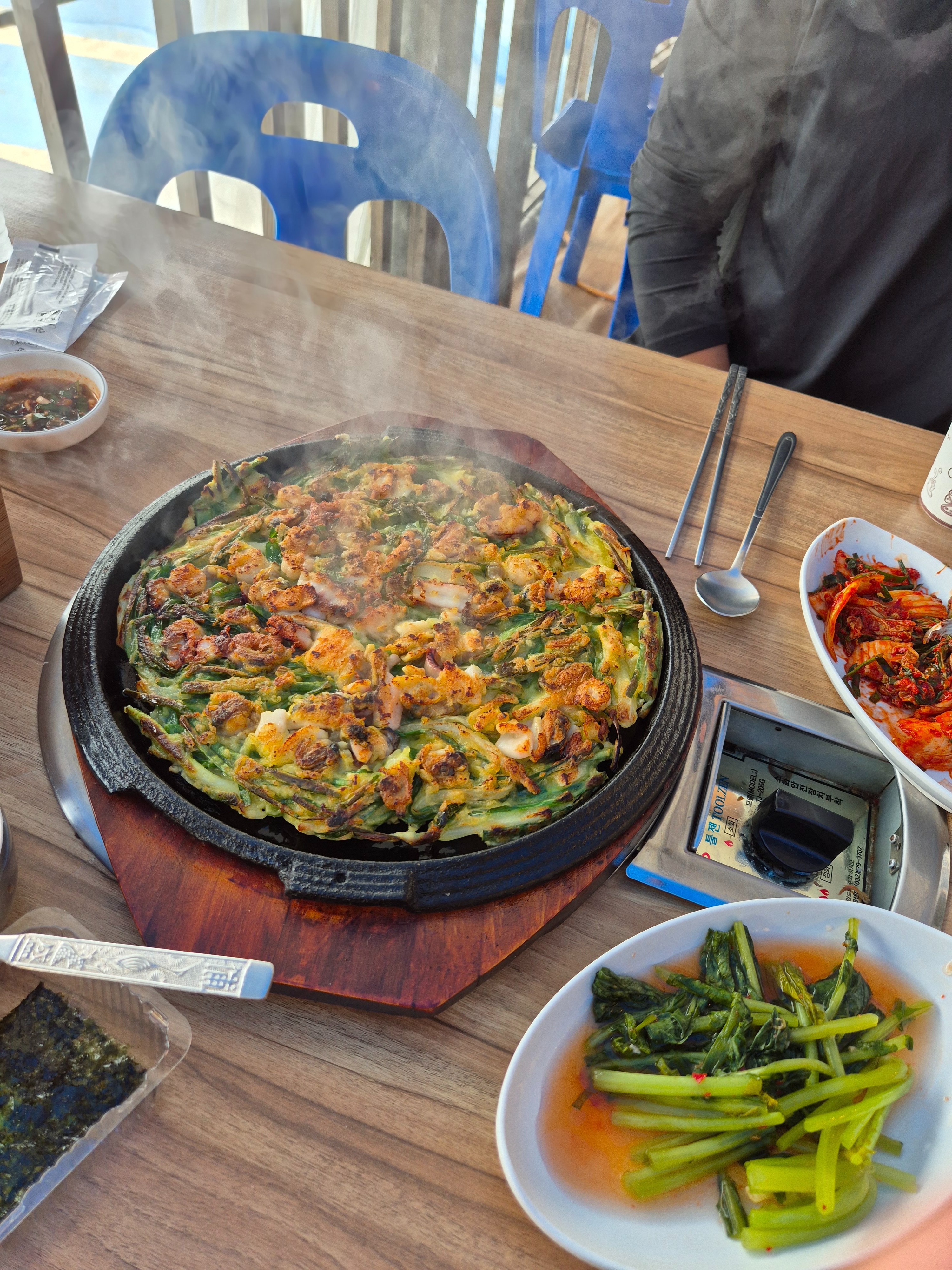 [안산 맛집 솔밭우리밀칼국수 대부도본점] 직접 가본 로컬 리뷰