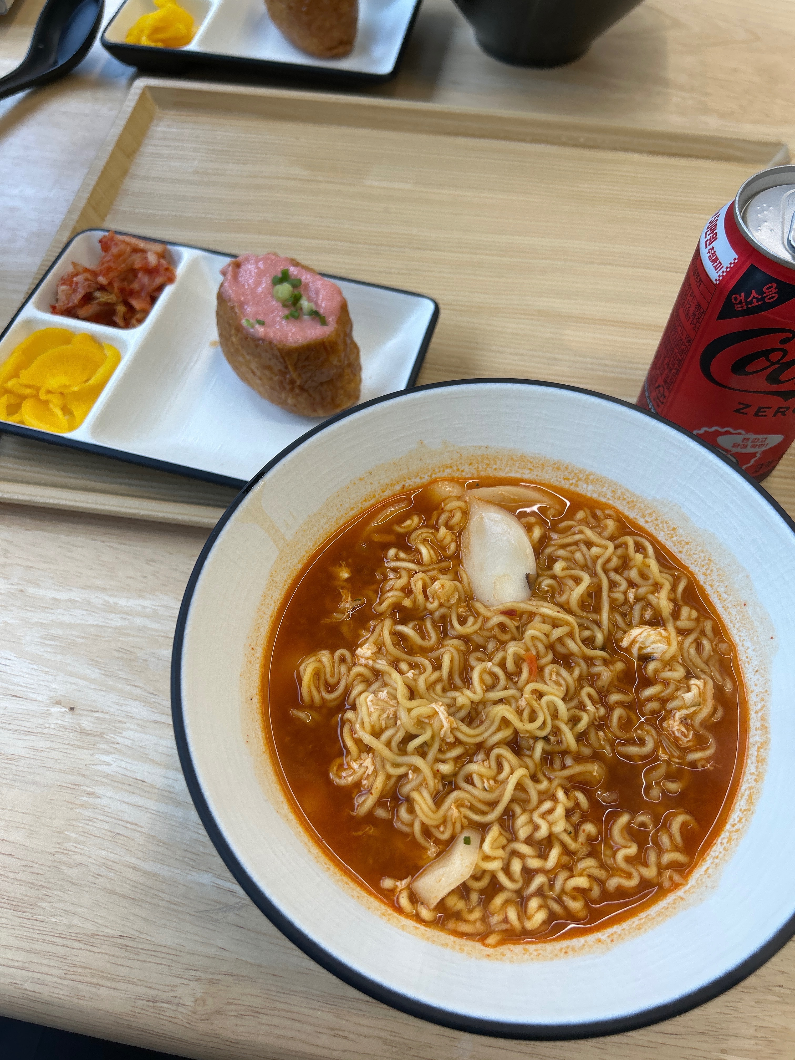 [경리단길 맛집 위드유부] 직접 가본 로컬 리뷰