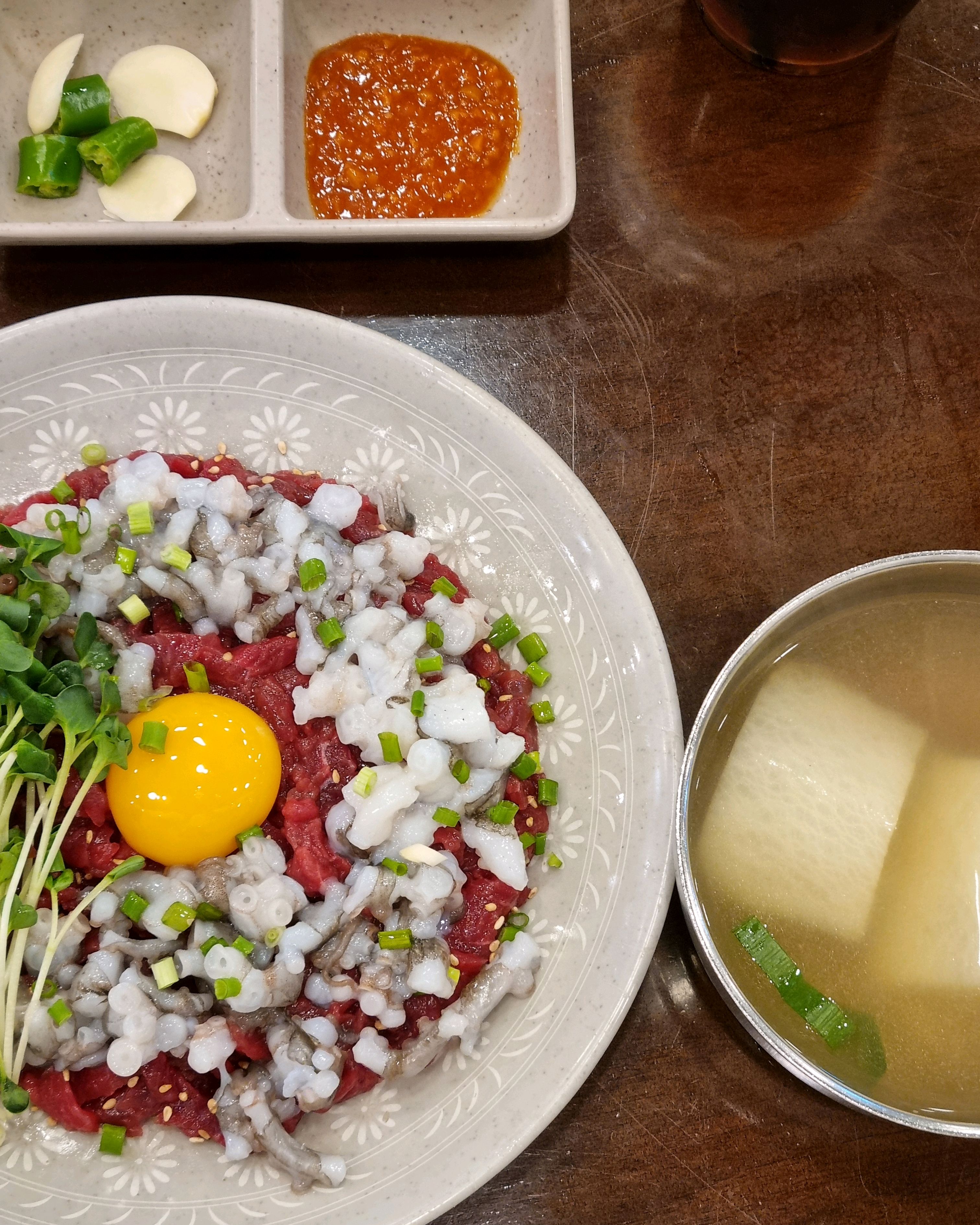 
을지로4가역식당 부촌육회 본점