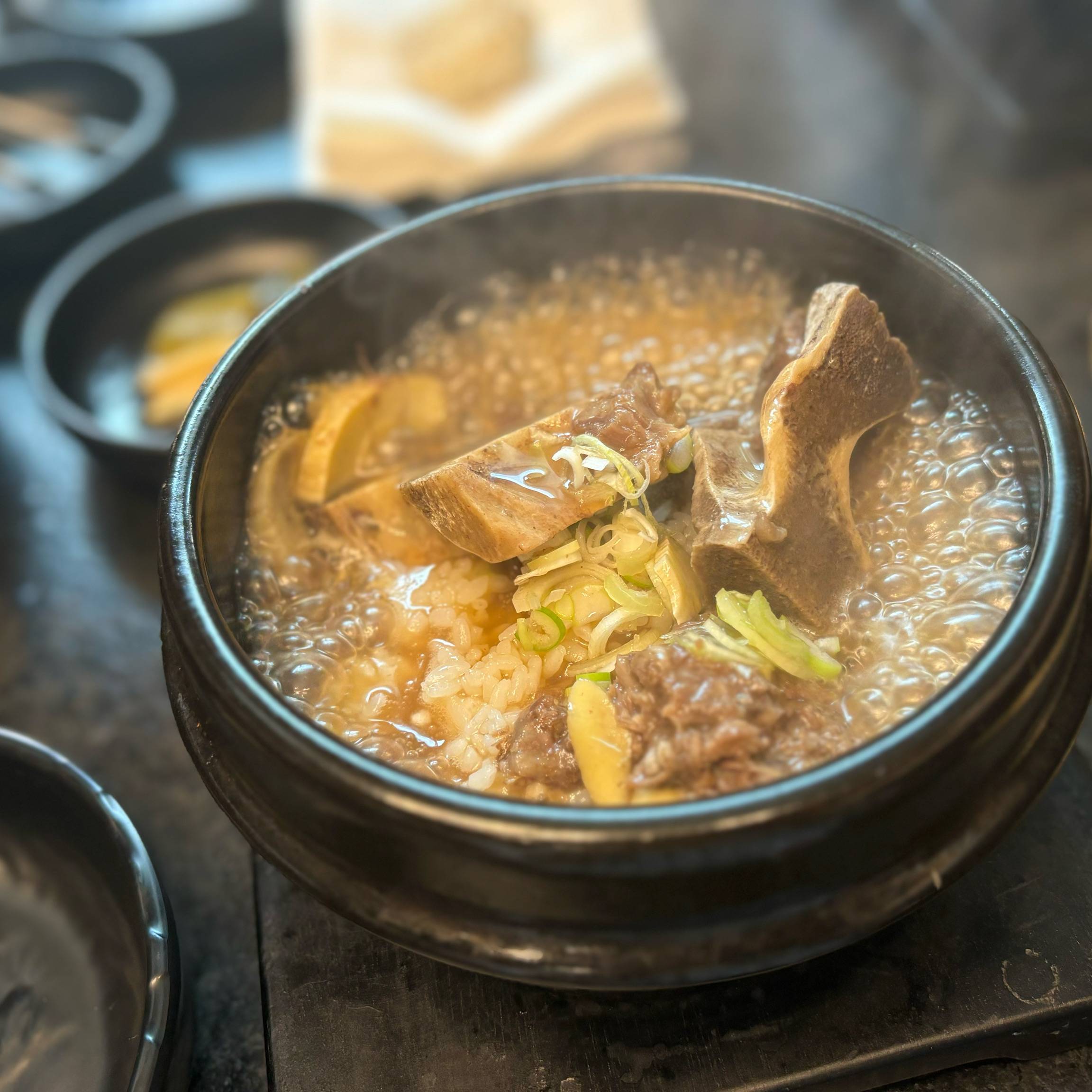 
서울시 송파구 장지동 맛집 트리플본국밥